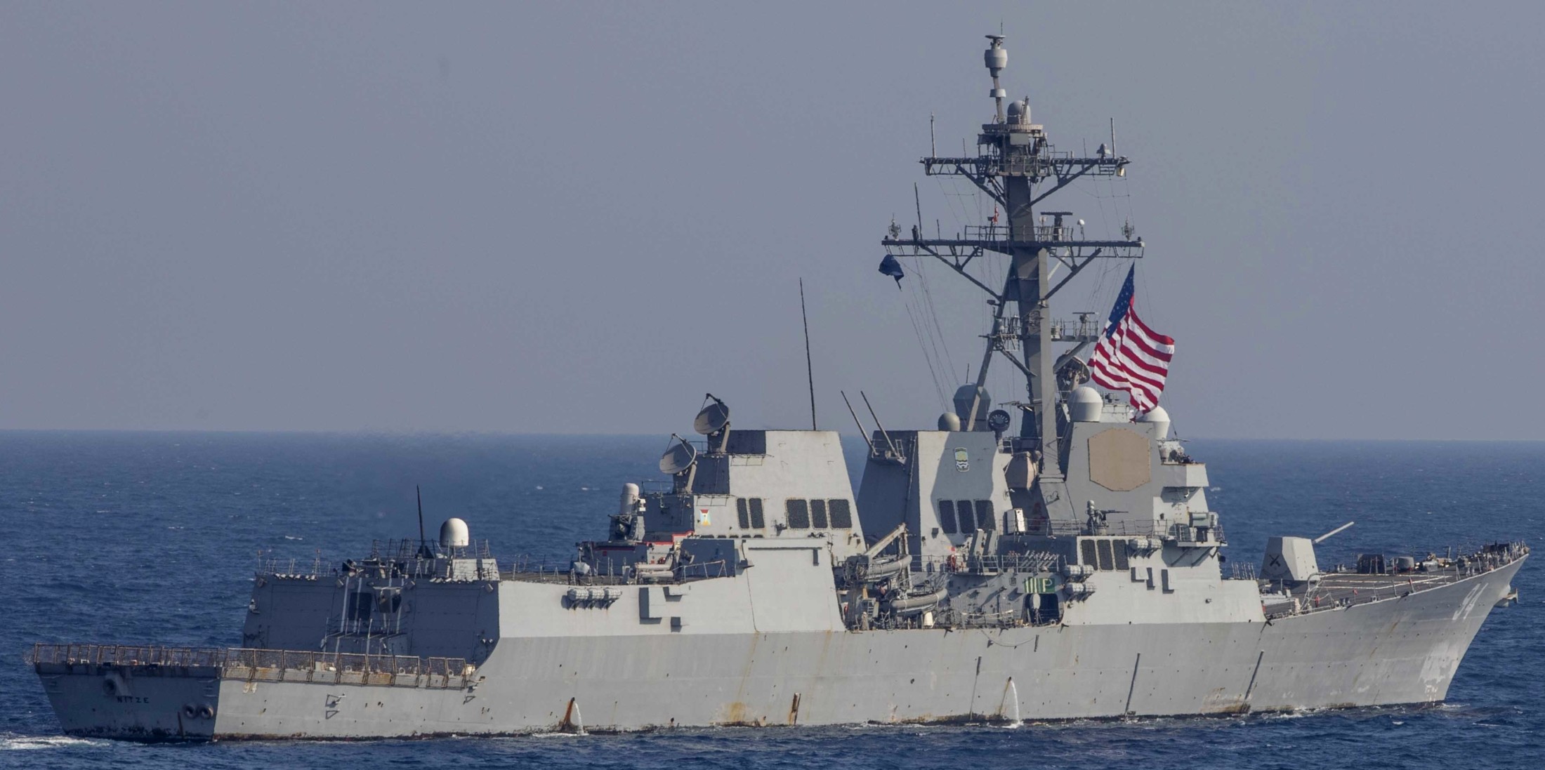 ddg-94 uss nitze arleigh burke class guided missile destroyer 84