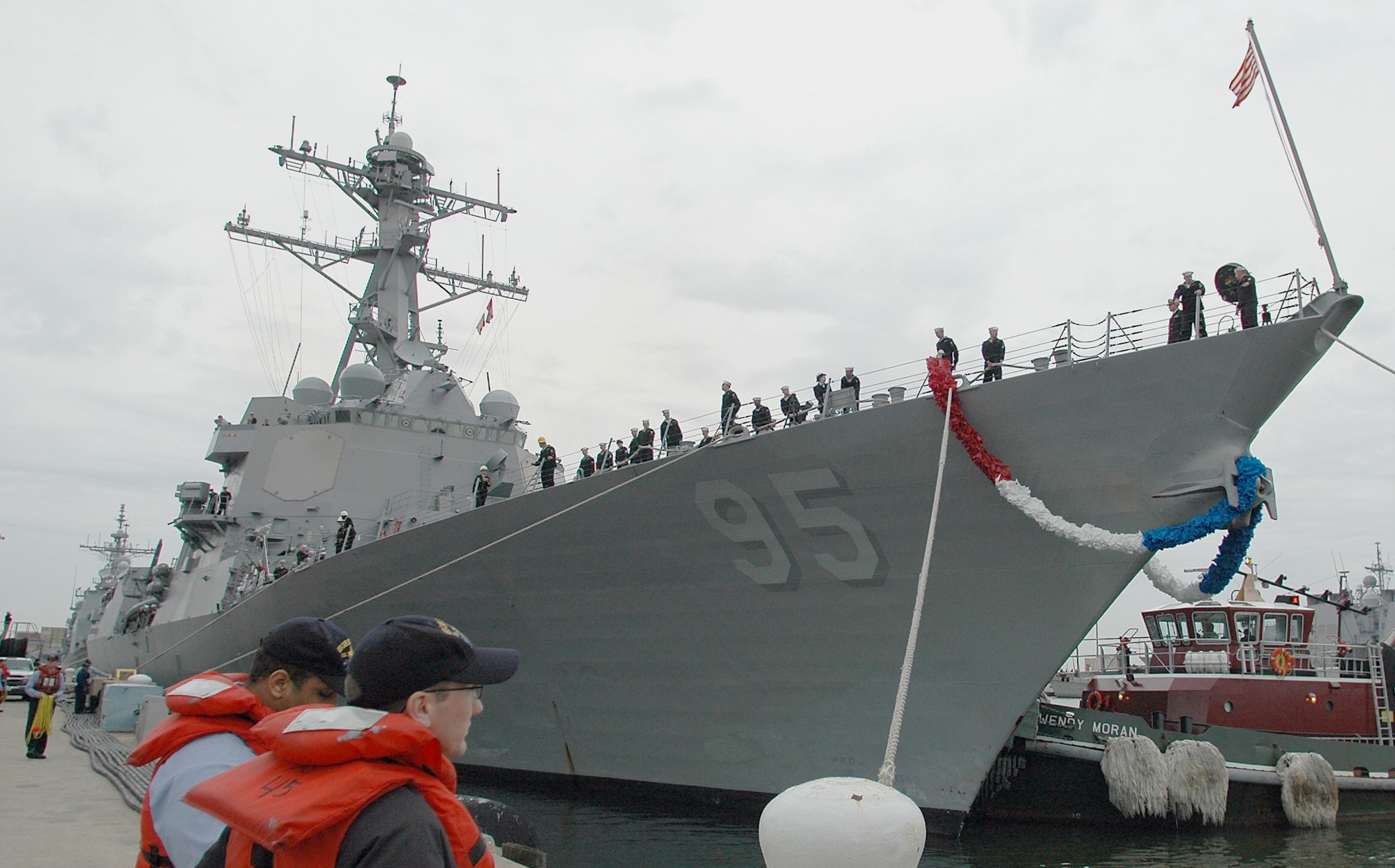 ddg-95 uss james e. williams arleigh burke class guided missile destroyer returning norfolk virginia 2006