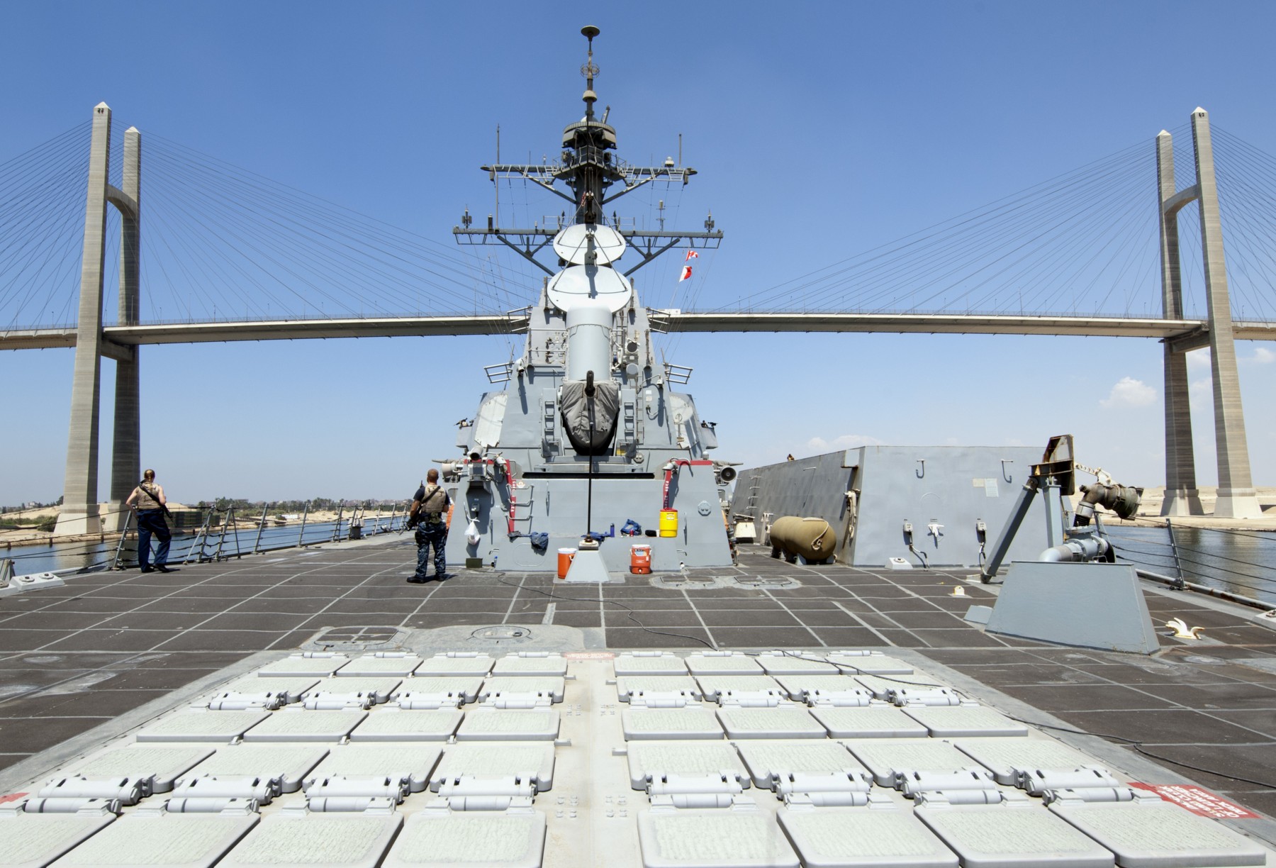 ddg-95 uss james e. williams arleigh burke class guided missile destroyer us navy suez canal 2012