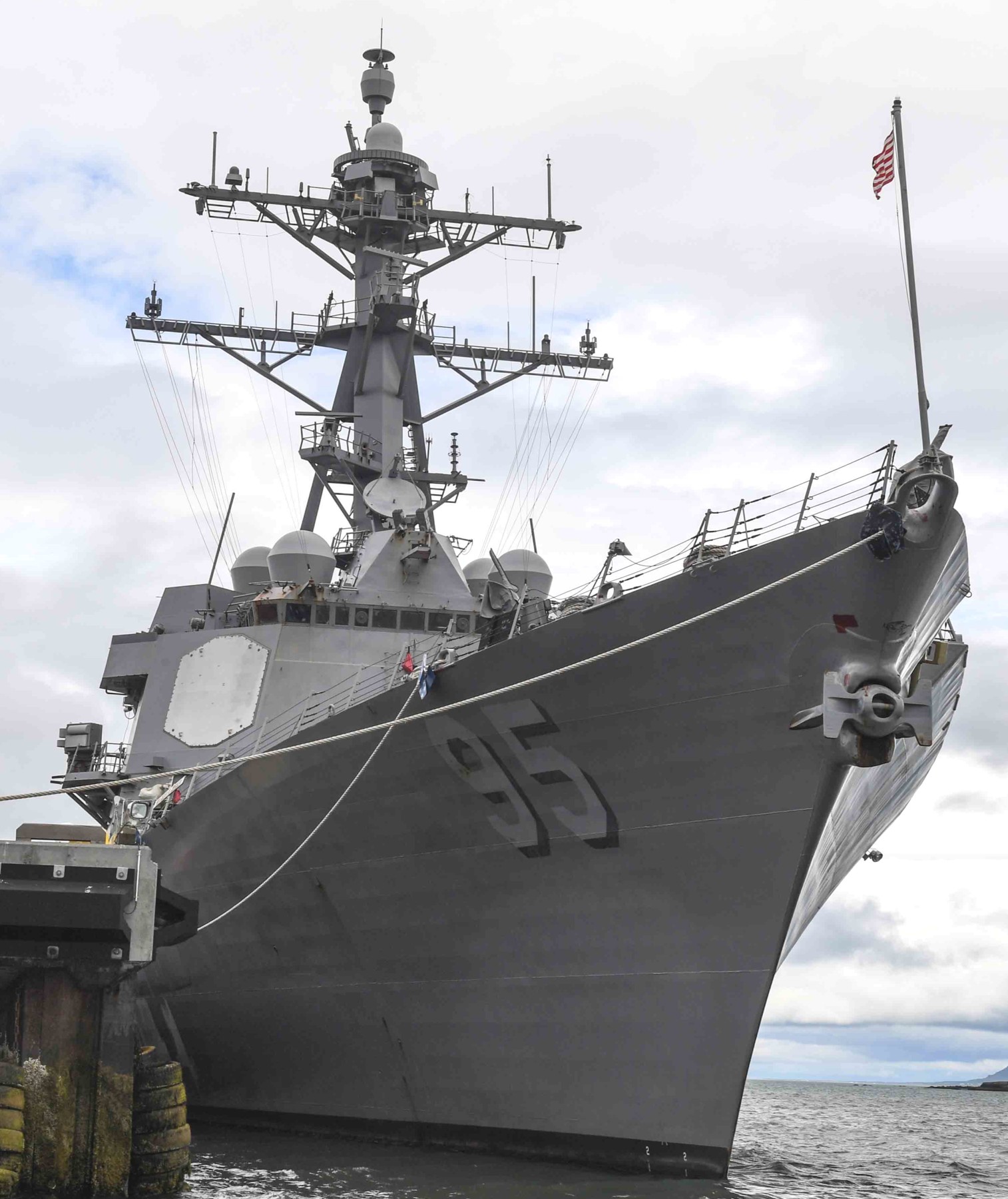 ddg-95 uss james e. williams arleigh burke class guided missile destroyer us navy reykjavik iceland 2017