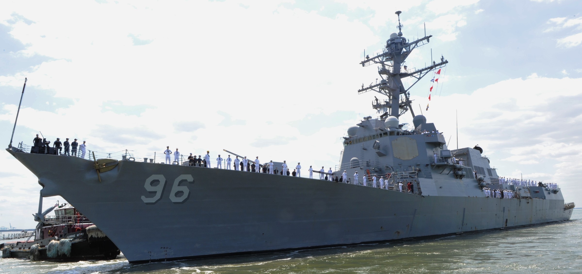 ddg-96 uss bainbridge arleigh burke class guided missile destroyer aegis us navy departing naval station norfolk 24