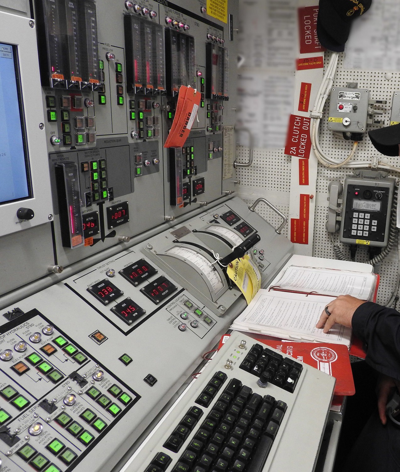 ddg-96 uss bainbridge arleigh burke class guided missile destroyer aegis us navy propulsion control console 26