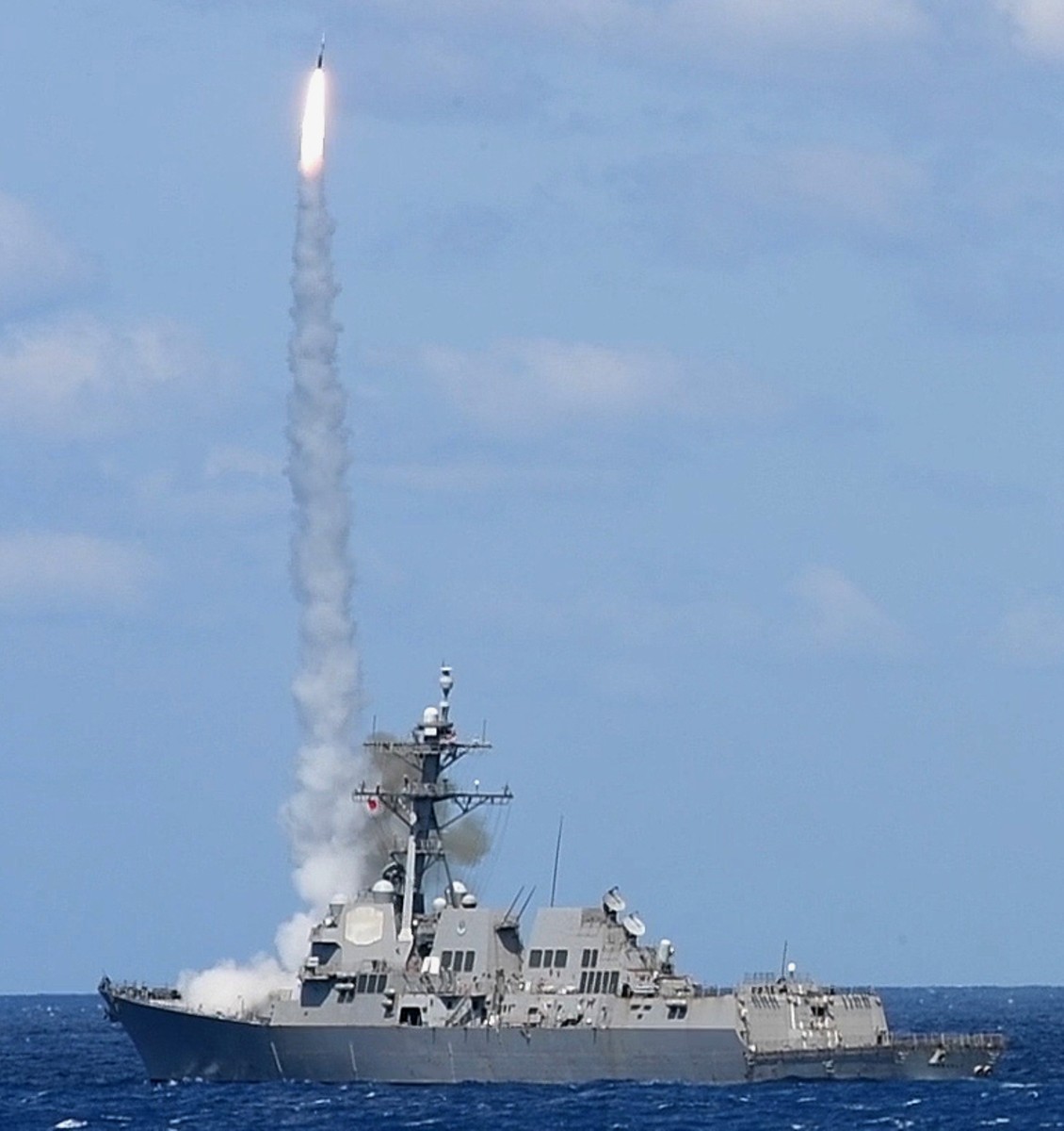 ddg-99 uss farragut arleigh burke class guided missile destroyer aegis us navy standard sm-2mr rim-66 42