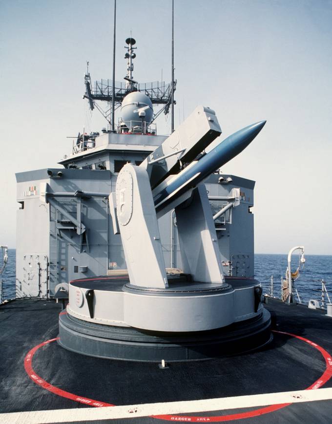 Mk-13 launcher aboard USS Nicholas (FFG-47)