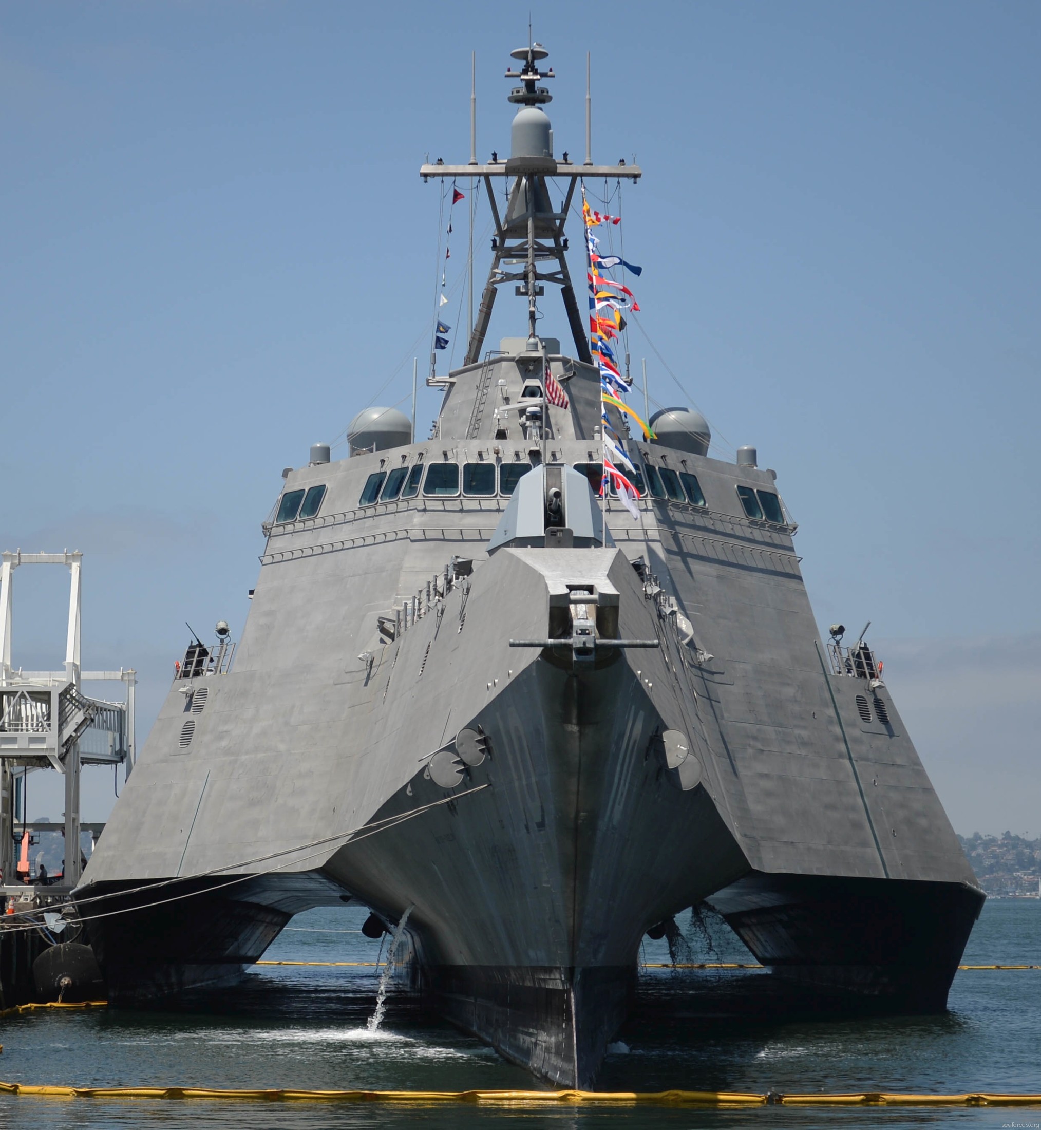 Судно независимость. USS Gabrielle Giffords. ВМС НОАК. Управление безопасности на море Японии.