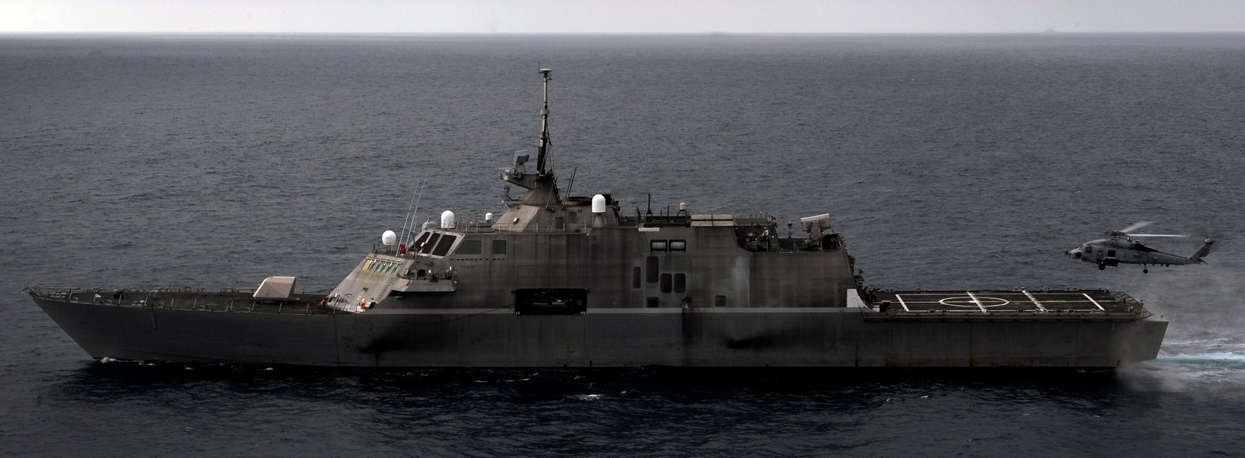 lcs-1 uss freedom class littoral combat ship us navy 65
