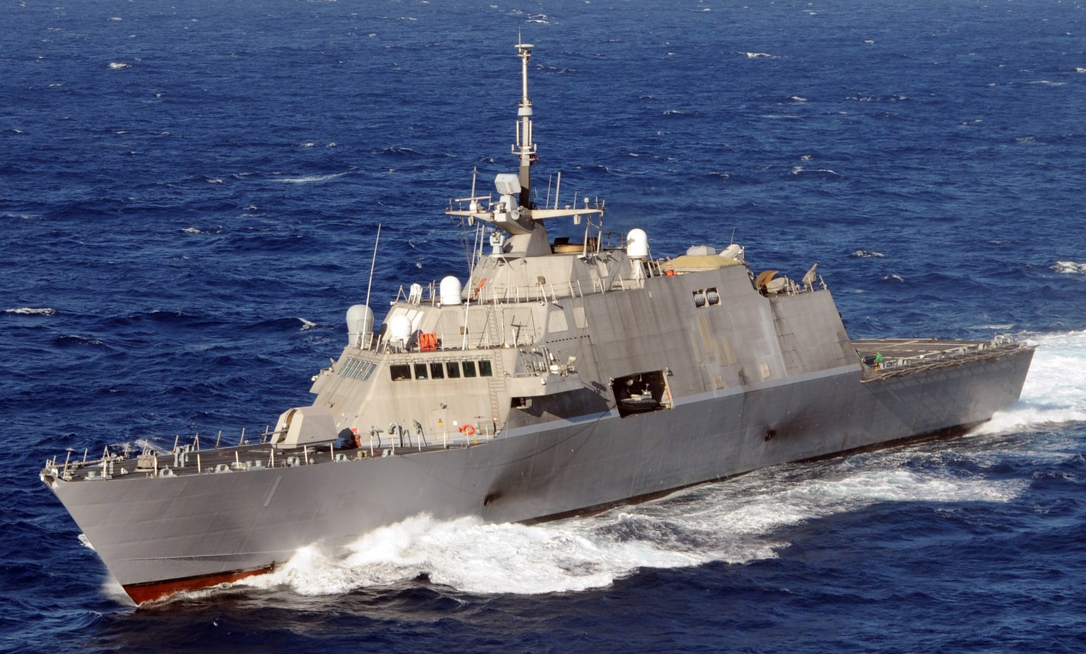 lcs-1 uss freedom class littoral combat ship us navy 70 exercise rimpac
