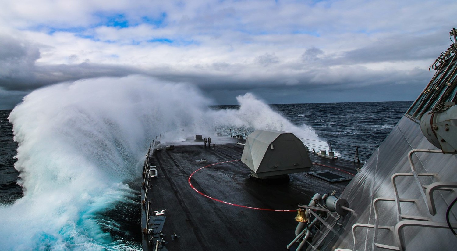 lcs-1 uss freedom class littoral combat ship us navy 158 mk.110 57mm gun