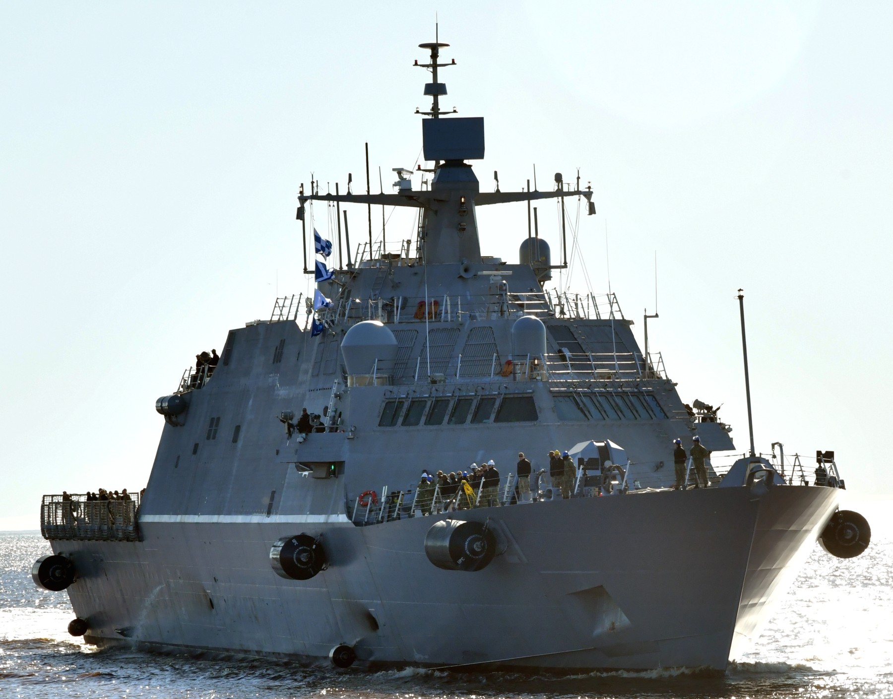 lcs-21 uss minneapolis saint paul freedom class littoral combat ship us navy duluth minnesota 30