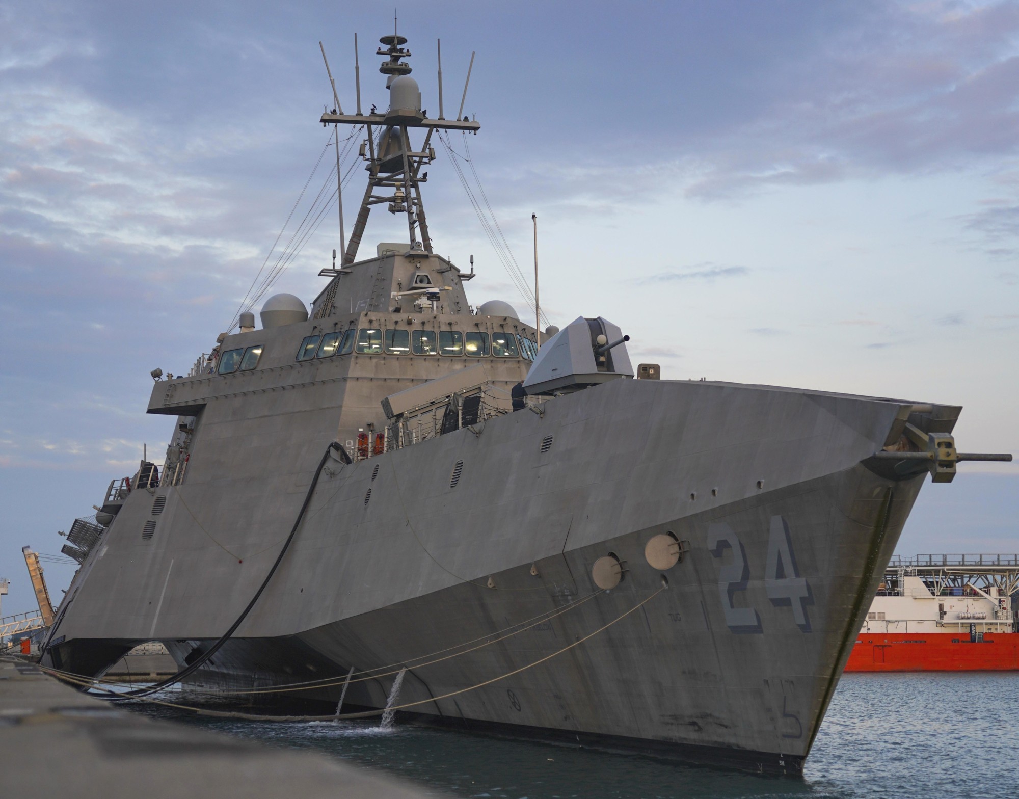 lcs-24 uss oakland independence class littoral combat ship us navy changi naval base singapore 21