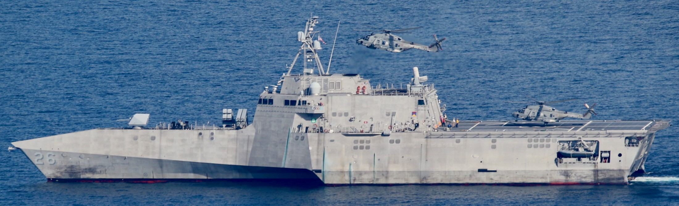 lcs-26 uss mobile independence class littoral combat ship south china sea 2024 23