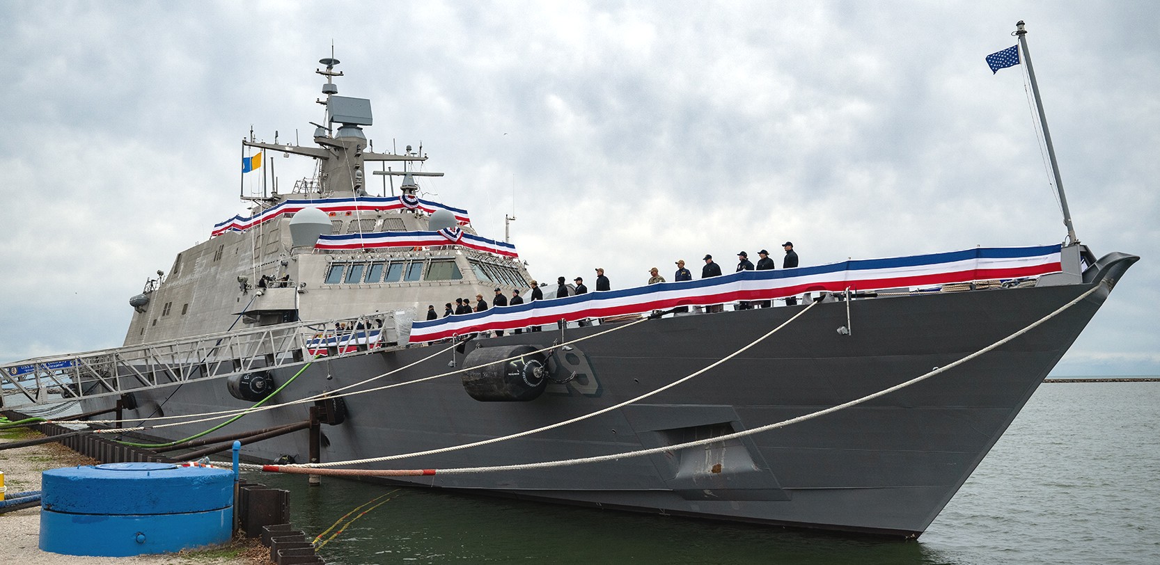 lcs-29 uss beloit freedom class littoral combat ship commissioning milwaukee 2024 12