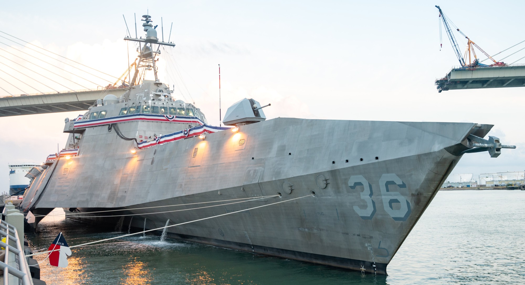 lcs-36 uss kingsville littoral combat ship independence class austal usa san diego 08x