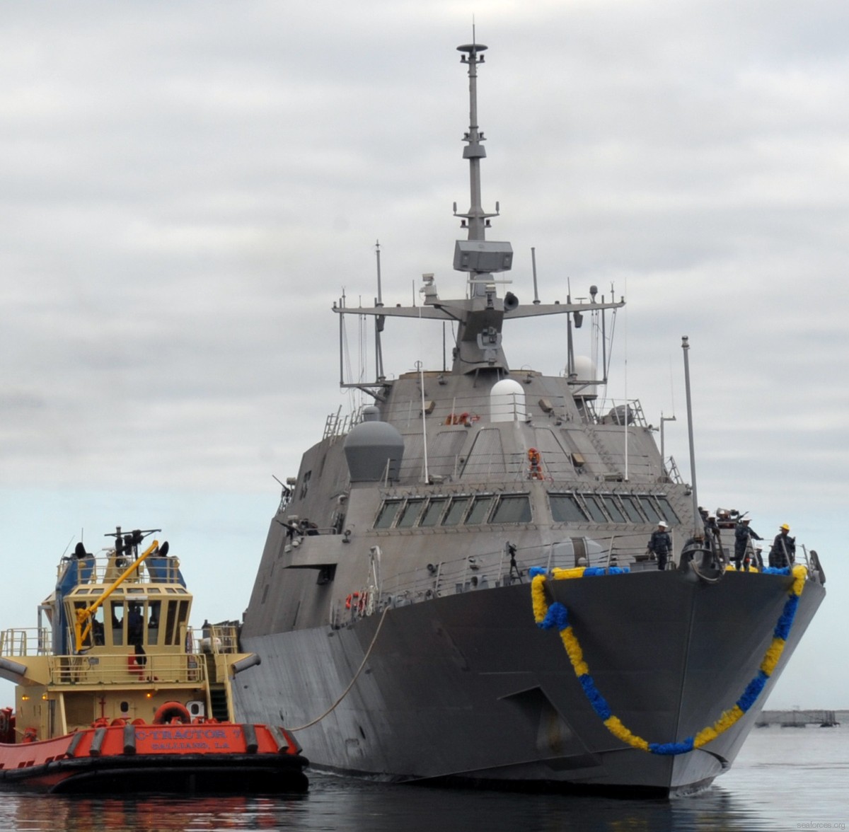 lcs-3 uss fort worth littoral combat ship freedom class us navy 50