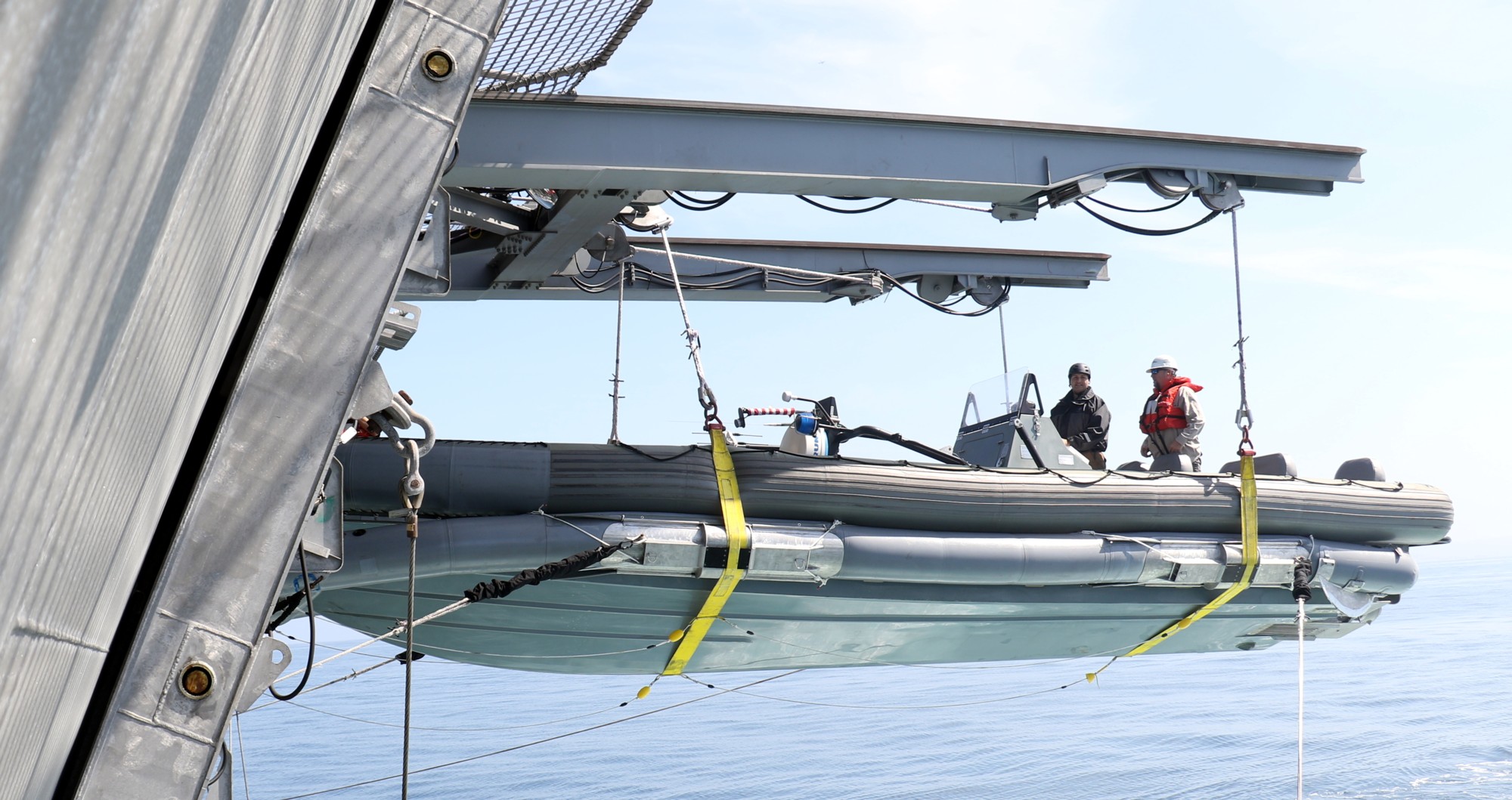 lcs-6 uss jackson independence class littoral combat ship us navy 14 rhib stern operations