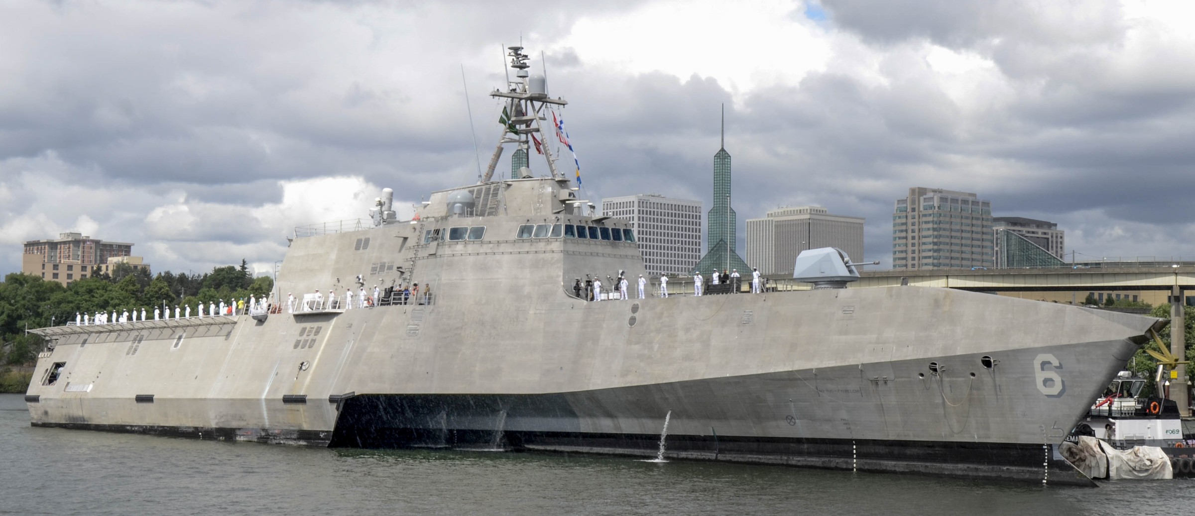 lcs-6 uss jackson independence class littoral combat ship us navy 20 portland oregon