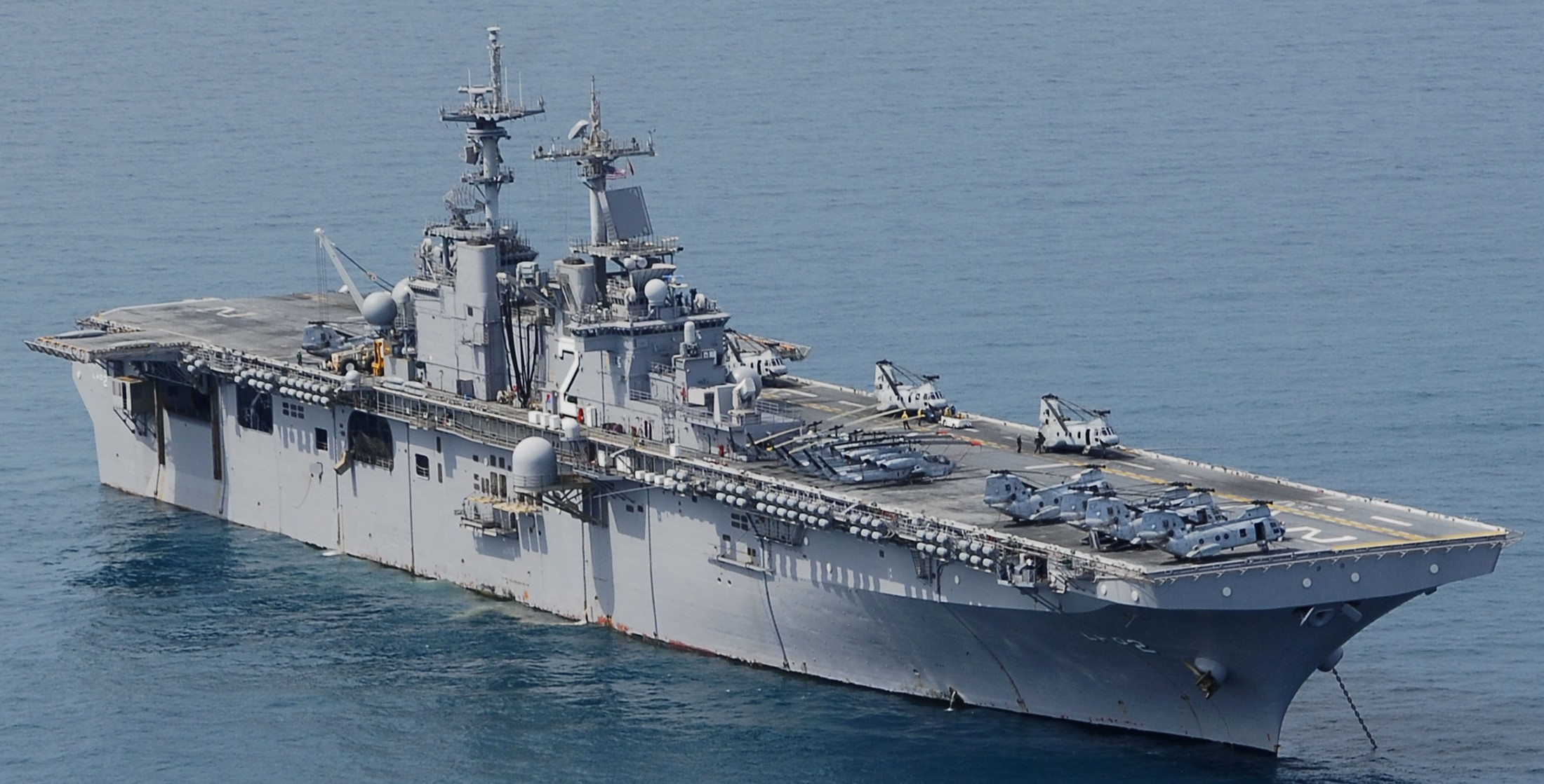 lhd-2 uss essex wasp class amphibious assault ship landing helicopter us navy marines hmm-265 gulf of thailand 59