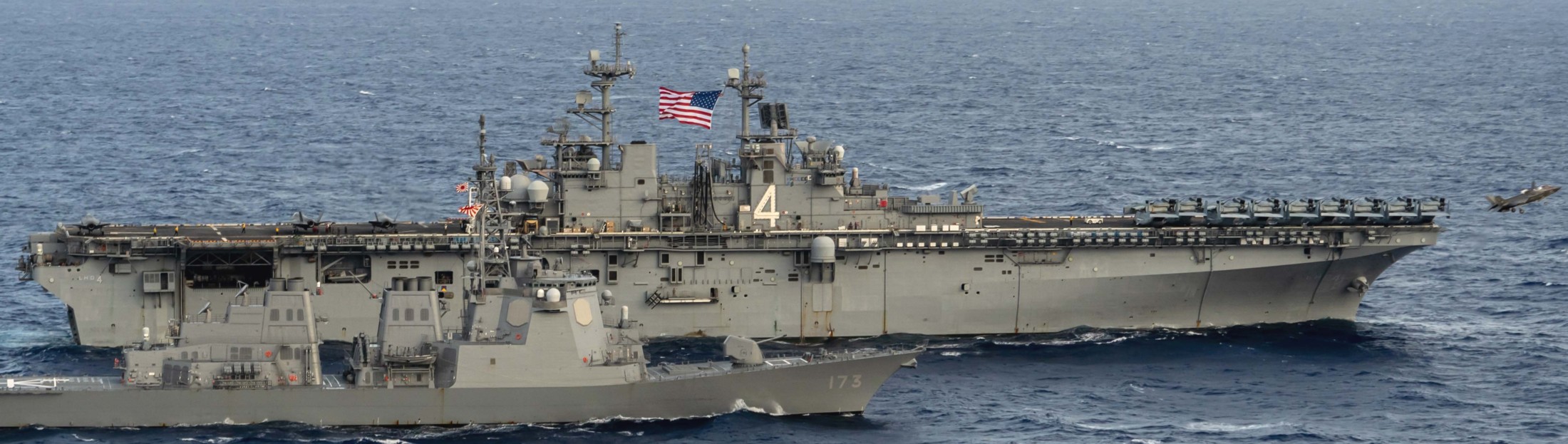 lhd-4 uss boxer wasp class amphibious assault ship landing helicopter dock vmm-165 indo pacific deployment 2024 177