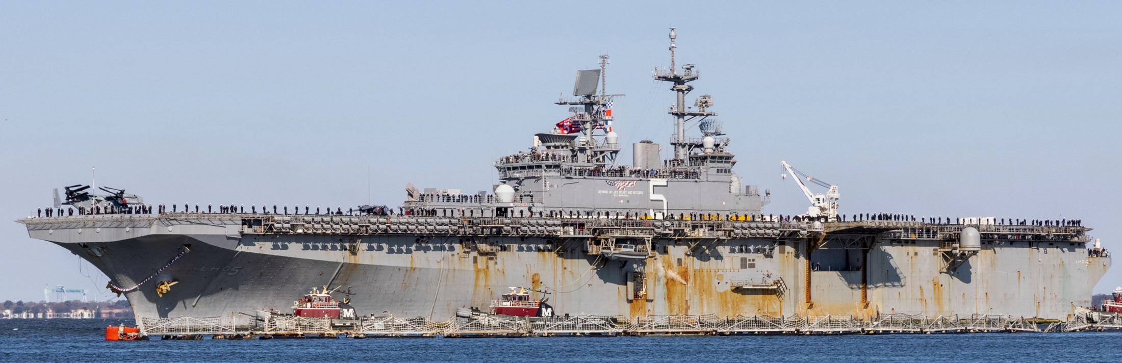 lhd-5 uss bataan wasp class amphibious assault ship dock landing helicopter returning norfolk virginia 215