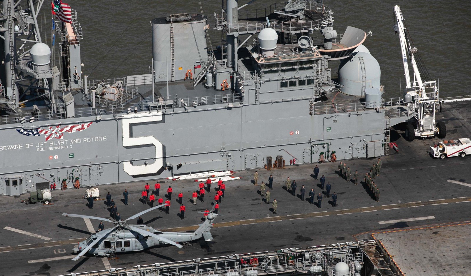 lhd-5 uss bataan wasp class amphibious assault ship dock landing helicopter fleet week new york 2024 226