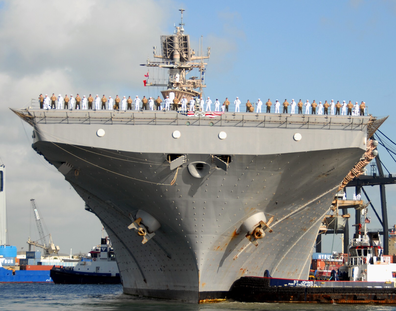 lhd-7 uss iwo jima wasp class amphibious assault ship dock landing helicopter us navy port everglades fleet week 99