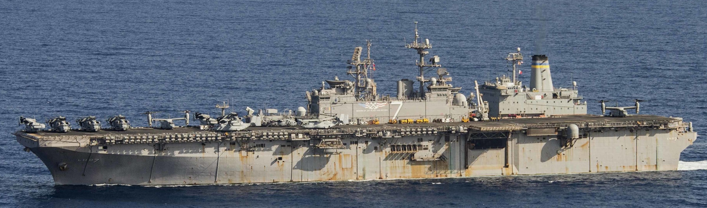 lhd-7 uss iwo jima wasp class amphibious assault ship dock landing helicopter us navy marines vmm-162 172