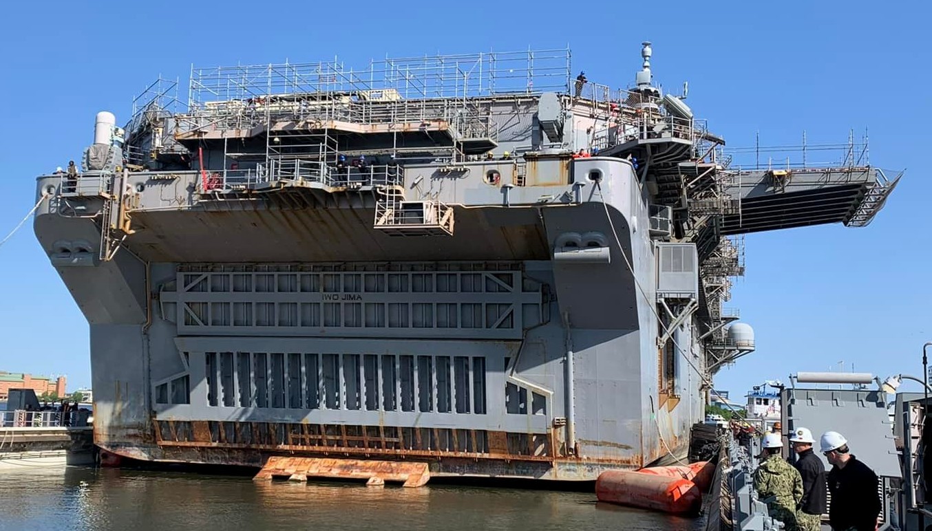 lhd-7 uss iwo jima wasp class amphibious assault ship dock landing helicopter us navy dry dock nassco norfolk 219