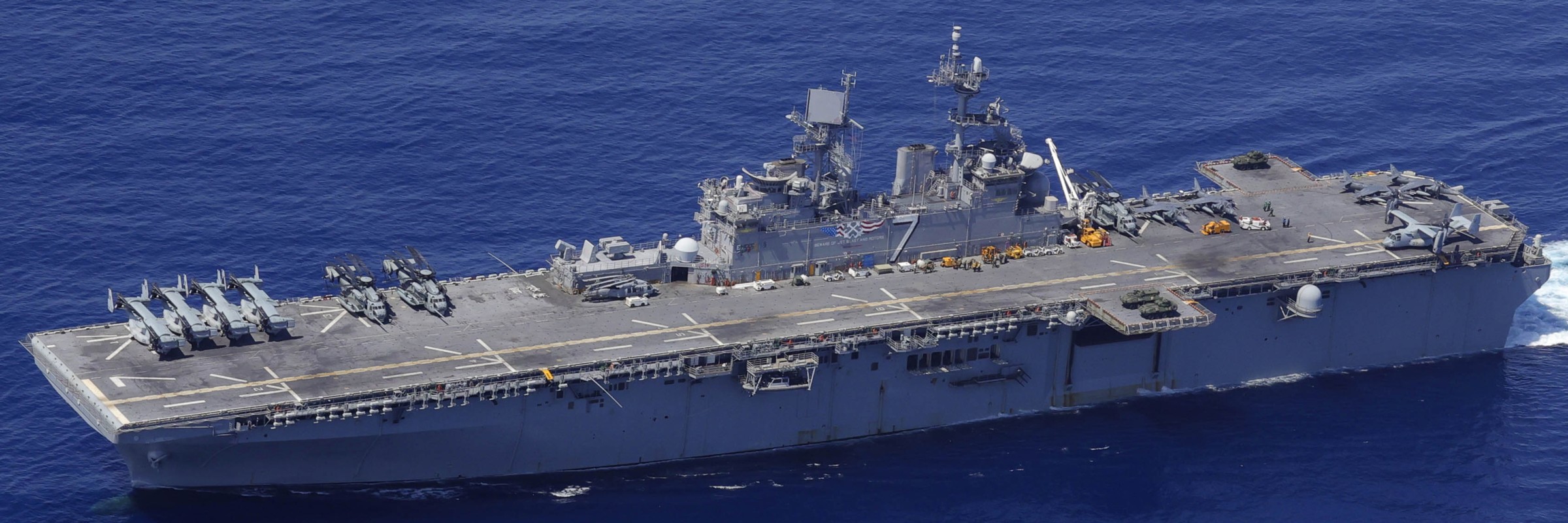 lhd-7 uss iwo jima wasp class amphibious assault ship dock landing helicopter comptuex 2025 222