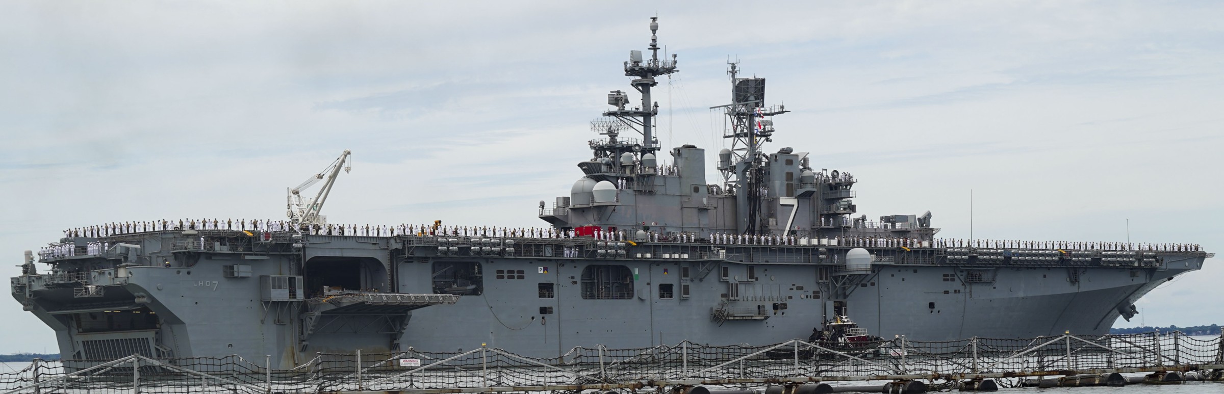 lhd-7 uss iwo jima wasp class amphibious assault ship dock landing helicopter depart norfolk virginia august 2025