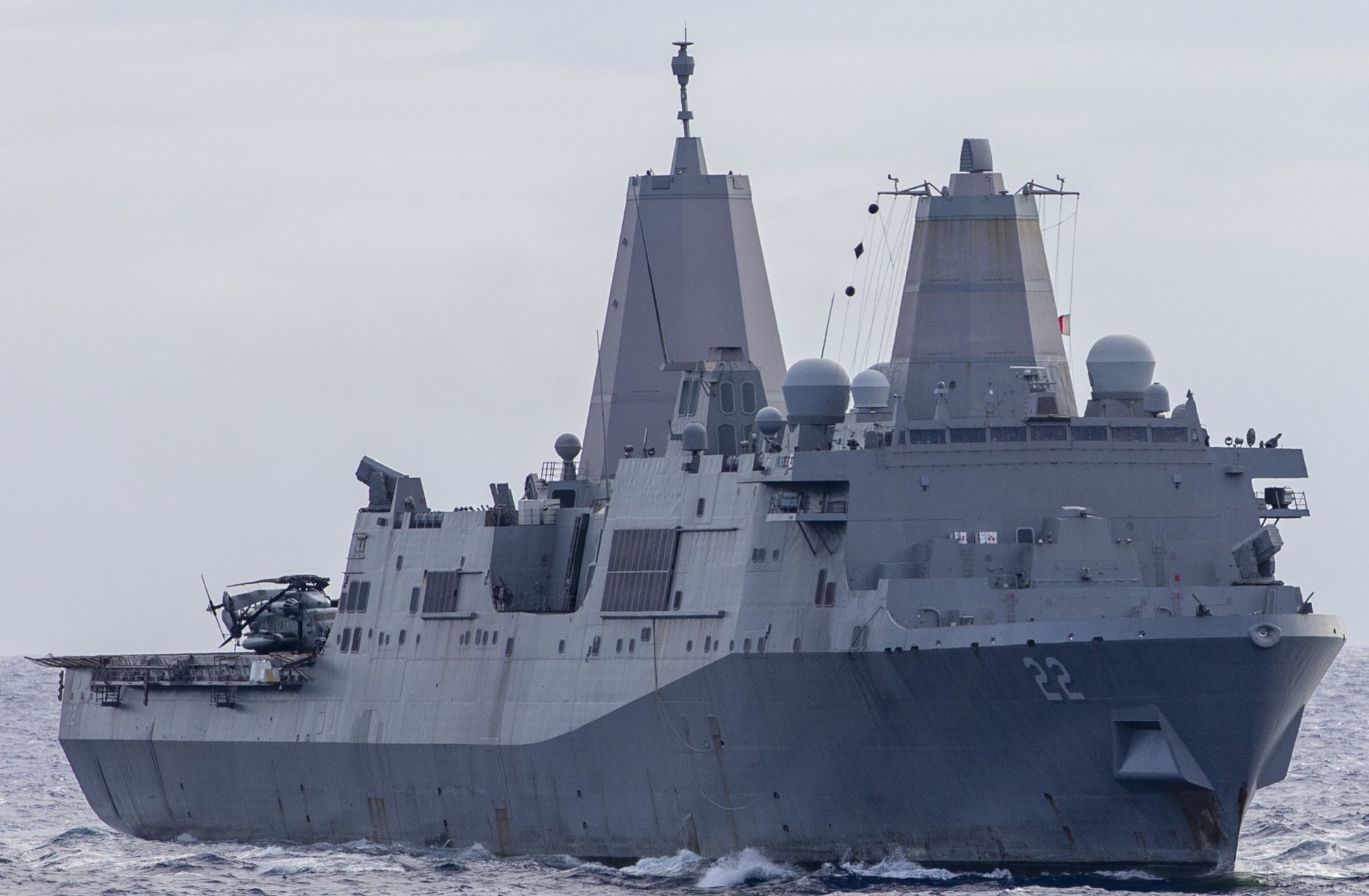 lpd-22 uss san diego san antonio class amphibious transport dock landing ship us navy 89