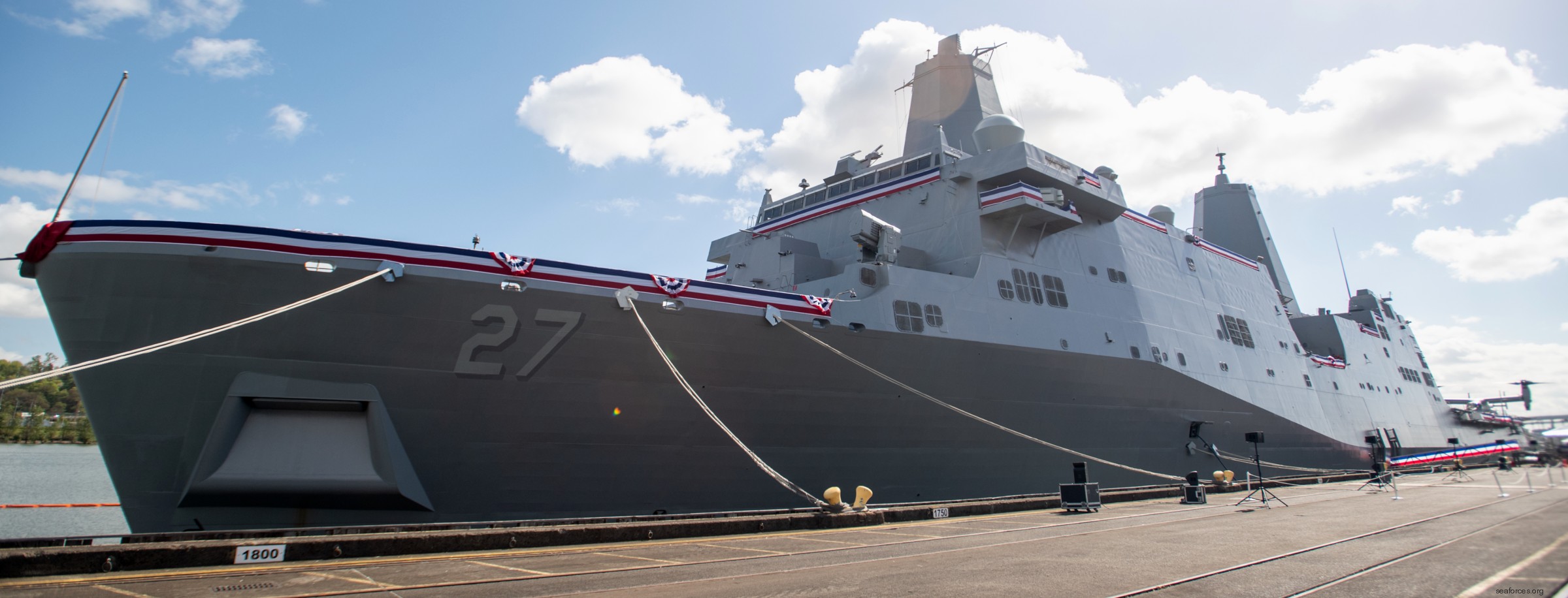 lpd-27 uss portland san antonio class amphibious transport dock ship navy 06 commissioning