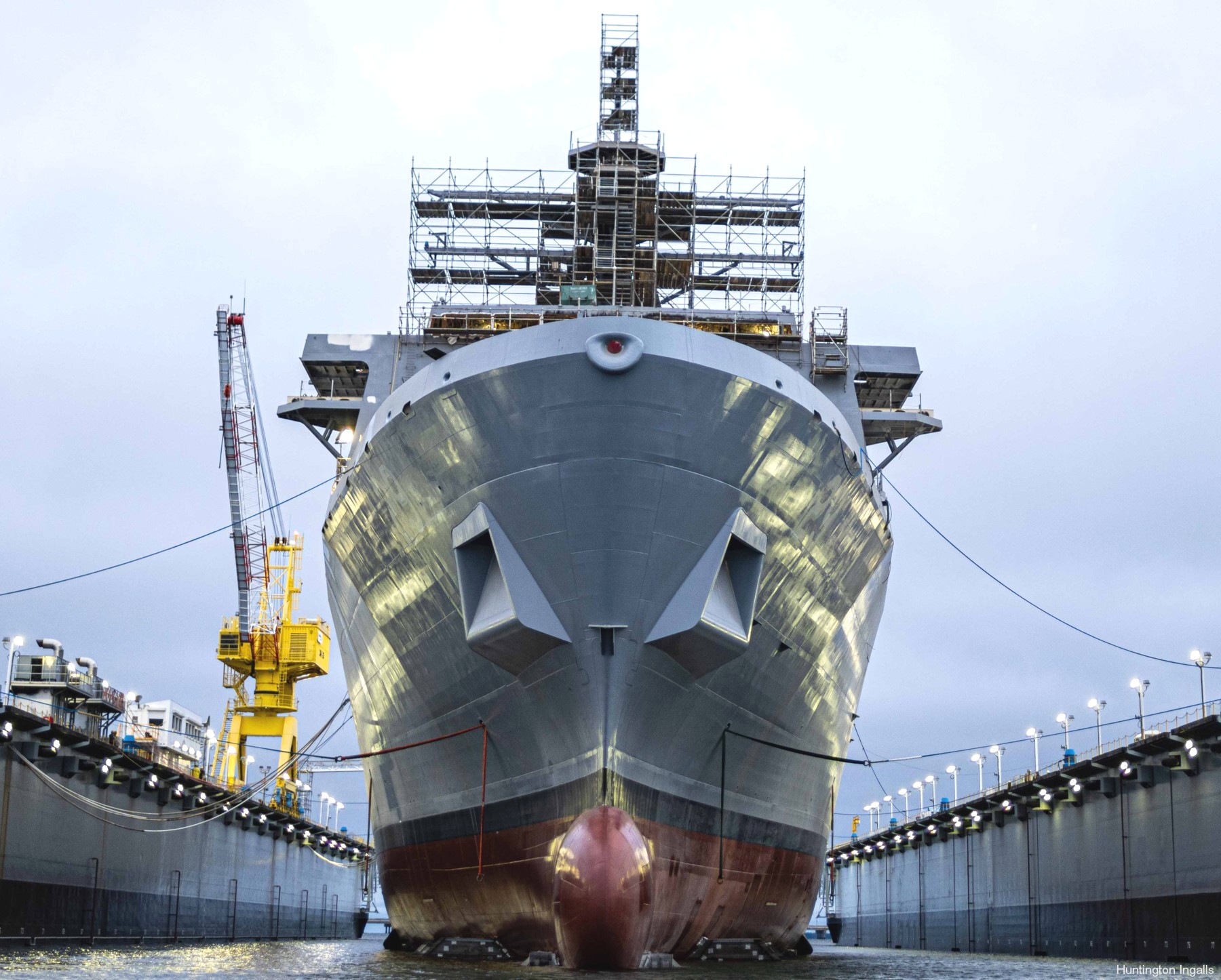 lpd-29 uss richard m. mccool san antonio class amphibious transport dock landing ship launching pascagoula 10