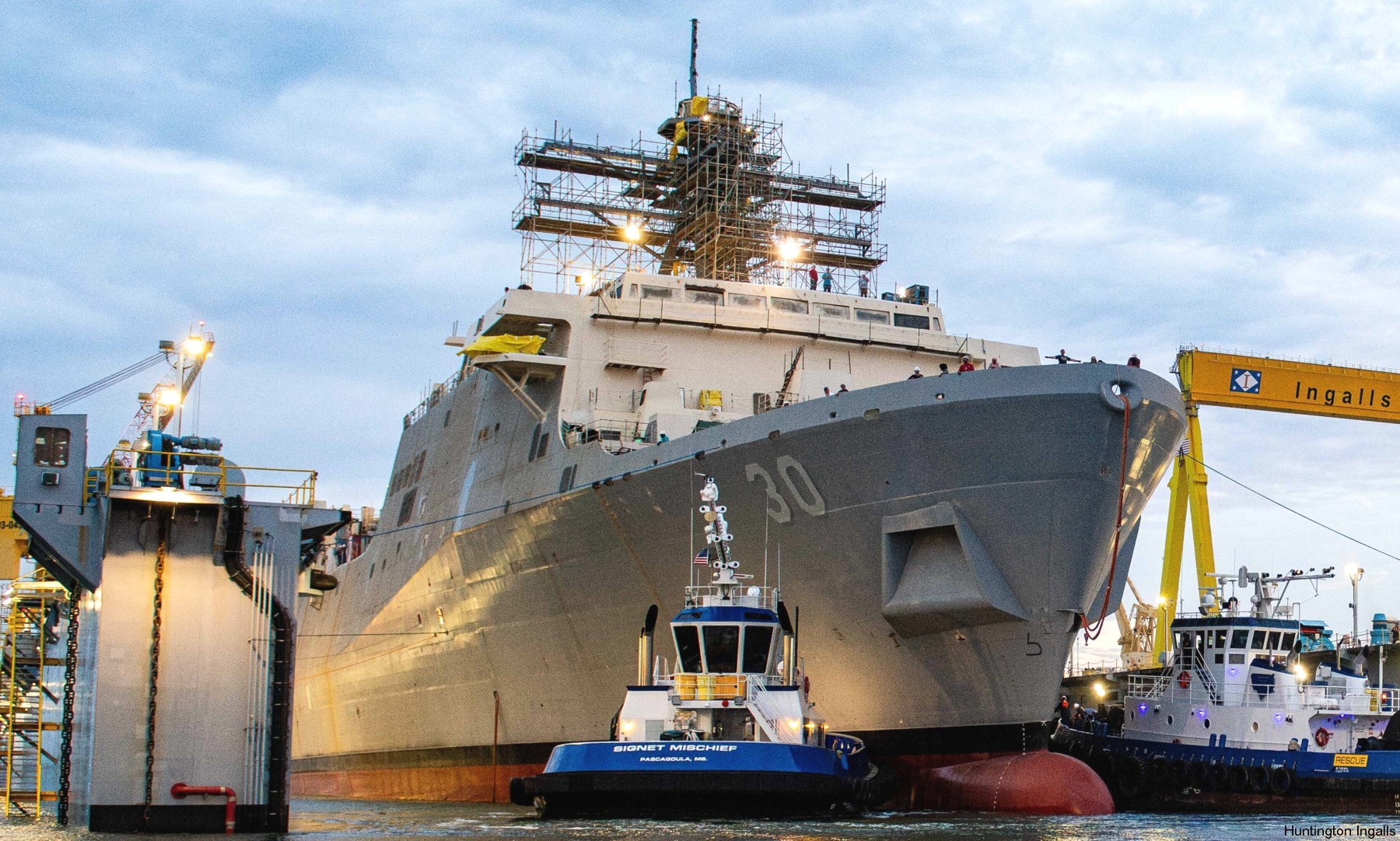 lpd-30 uss harrisburg san antonio class amphibious transport dock launching pascagoula hii ingalls 2024 08