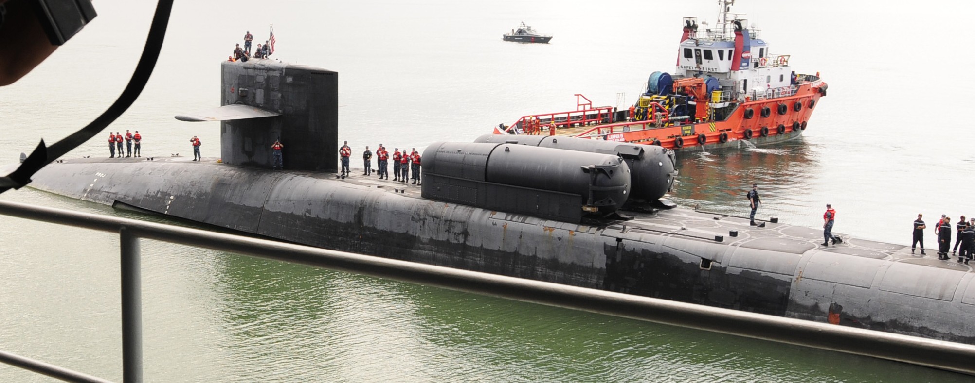 ssgn-726 uss ohio guided missile submarine us navy sepanggar malaysia 117