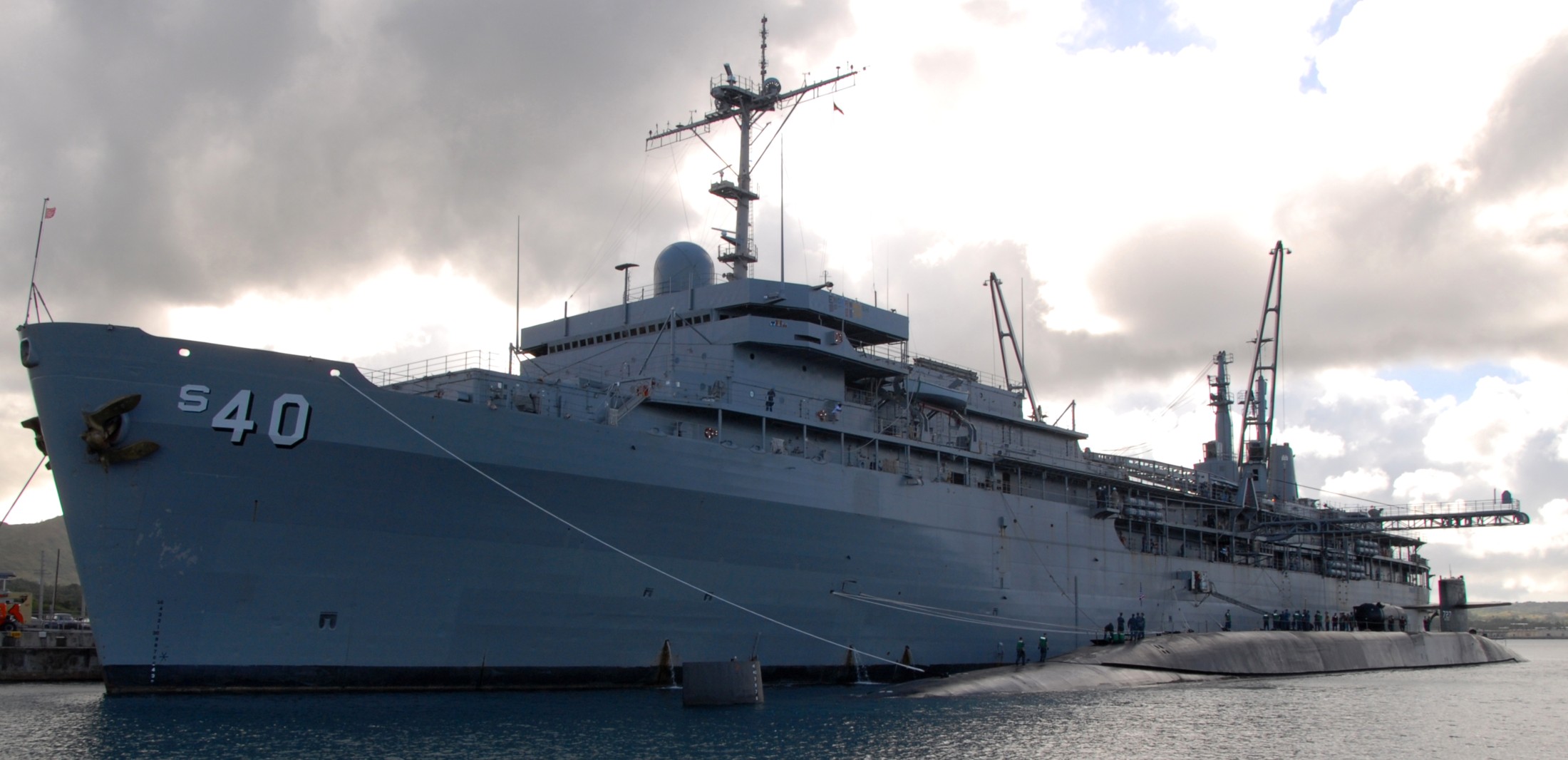 ssgn-727 uss michigan guided missile submarine 2012 21 uss frank cable as-40 submarine tender guam