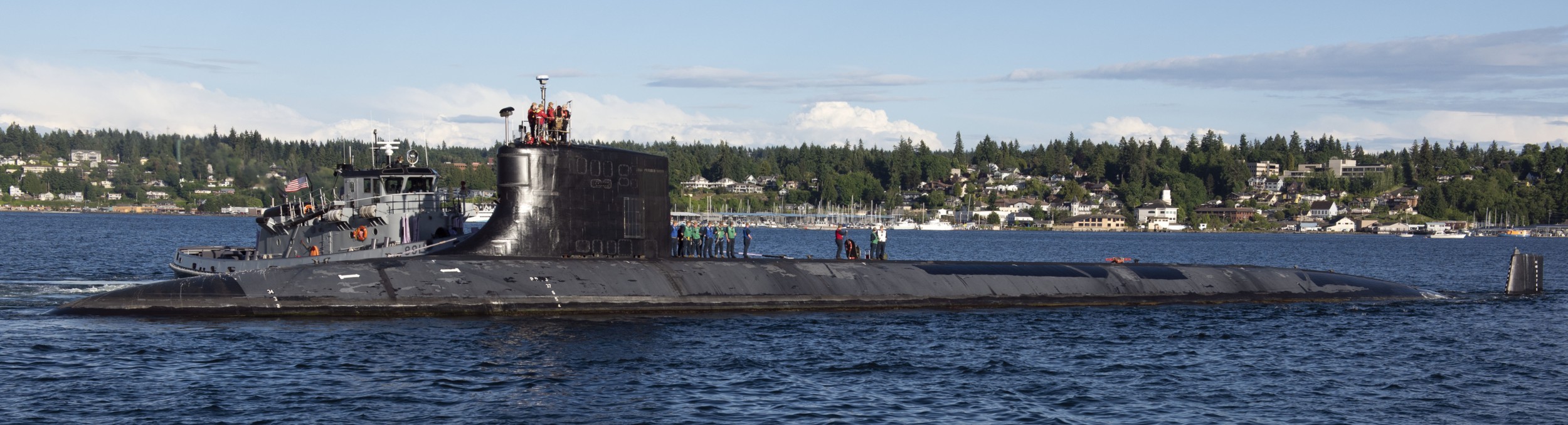 ssn-21 uss seawolf attack submarine departing kitsap bremerton 46