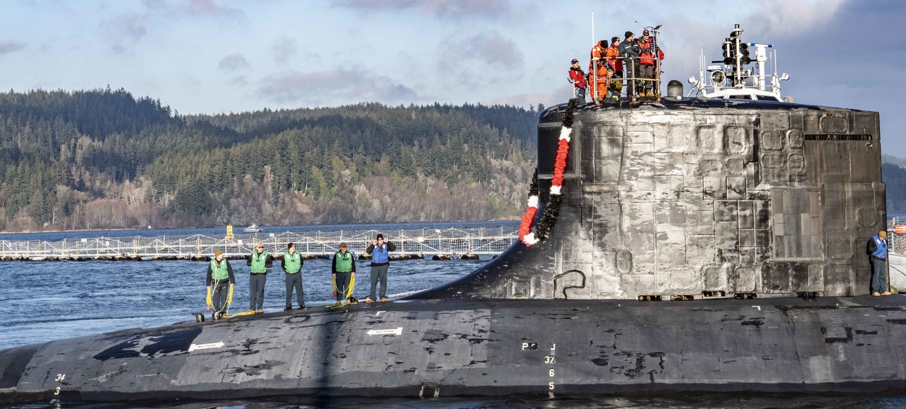 ssn-21 uss seawolf attack submarine return naval base kitsap bremerton 2022 56