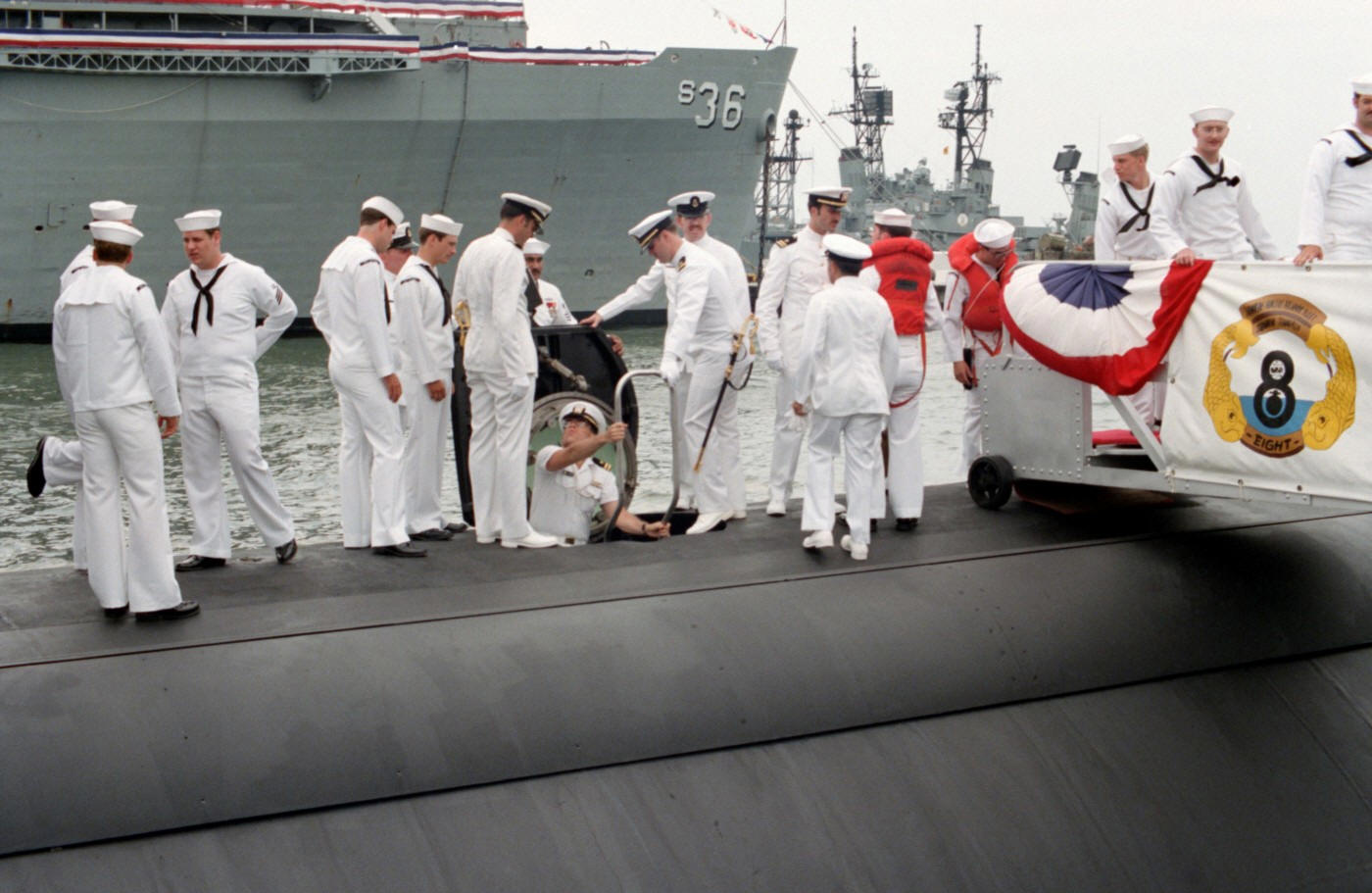 Uss Honolulu Ssn 718 Los Angeles Class Attack Submarine Us Navy