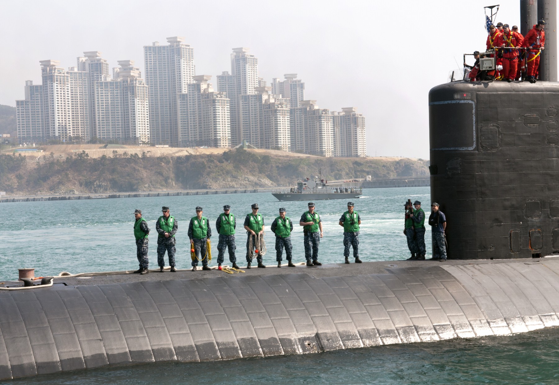 ssn-773 uss cheyenne los angeles class attack submarine 16