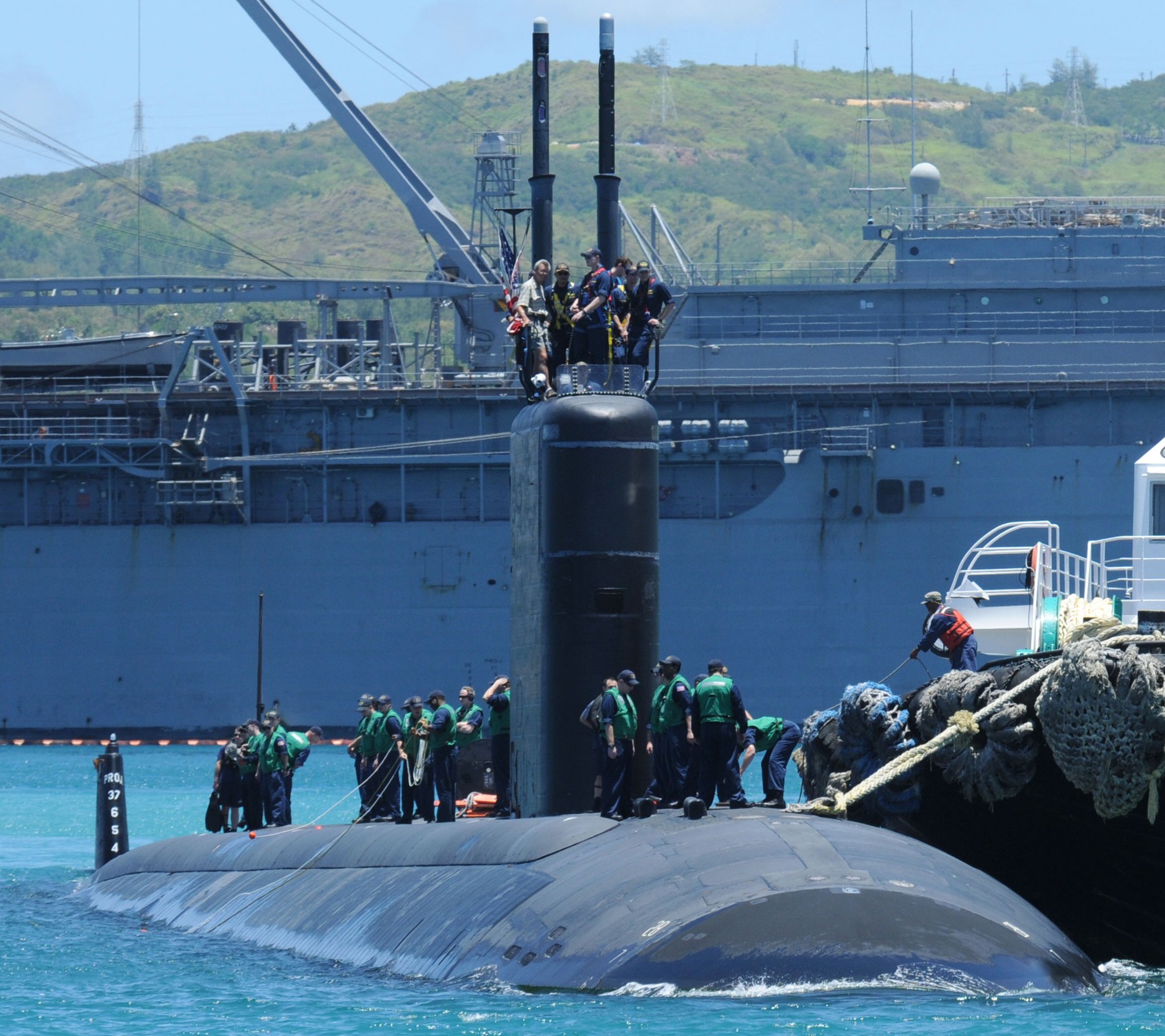 ssn-773 uss cheyenne los angeles class attack submarine 23