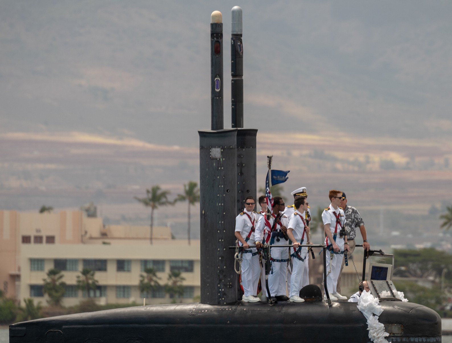 ssn-773 uss cheyenne los angeles class attack submarine pearl harbor hickam 38