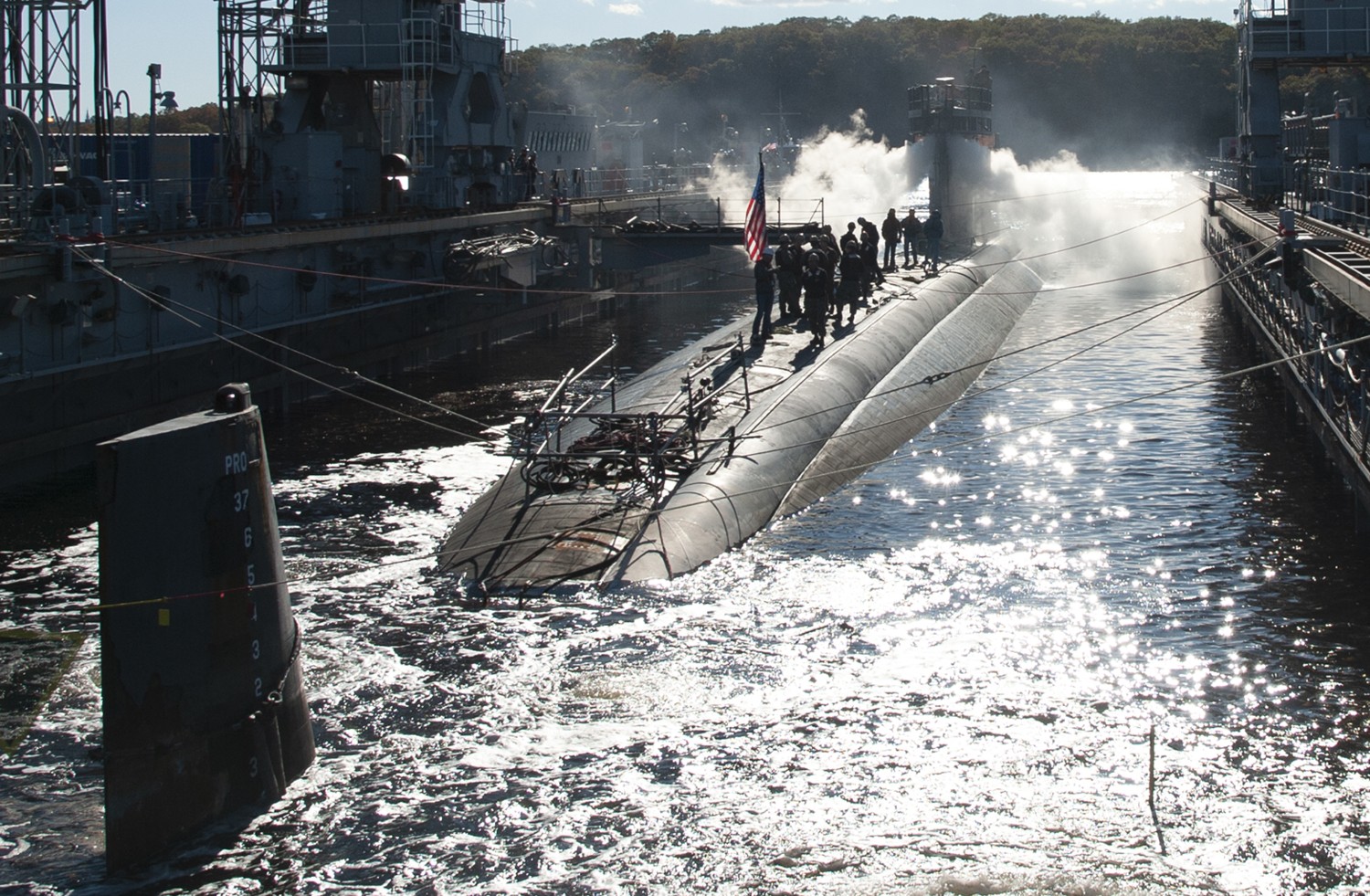 ssn-773 uss cheyenne los angeles class attack submarine ardm-4 new london groton 44