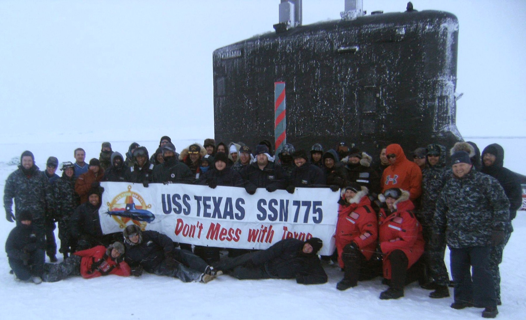 ssn-775 uss texas virginia class attack submarine arctic ocean north pole 2009 68