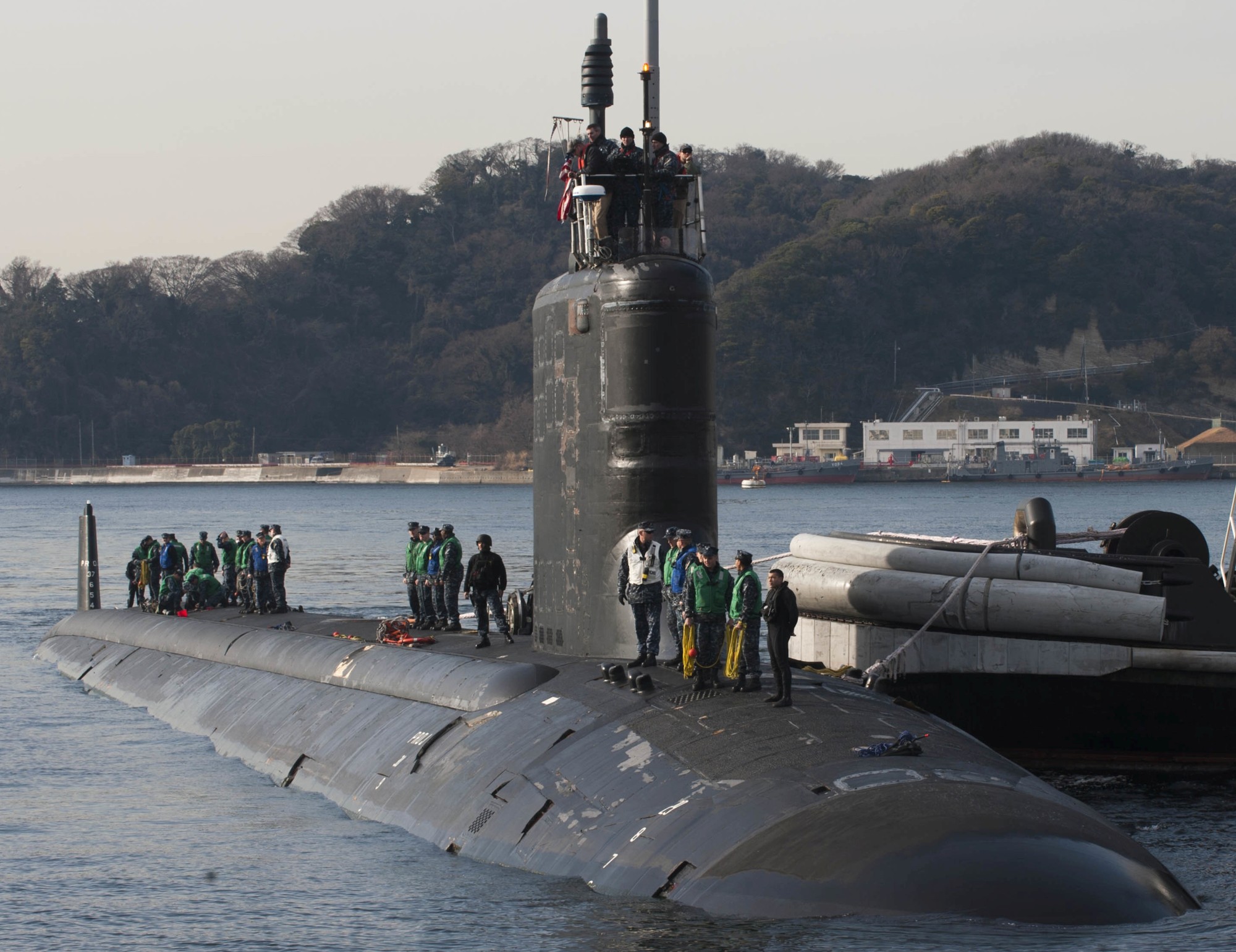 ssn-775 uss texas virginia class attack submarine arriving yokosuka japan fleact 69