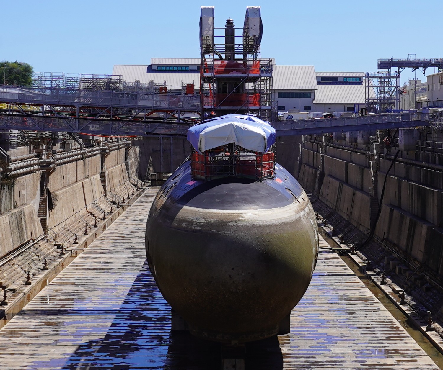 ssn-777 uss north carolina virginia class attack submarine dry-dock pearl harbor naval shipyard imf hawaii 2024 77