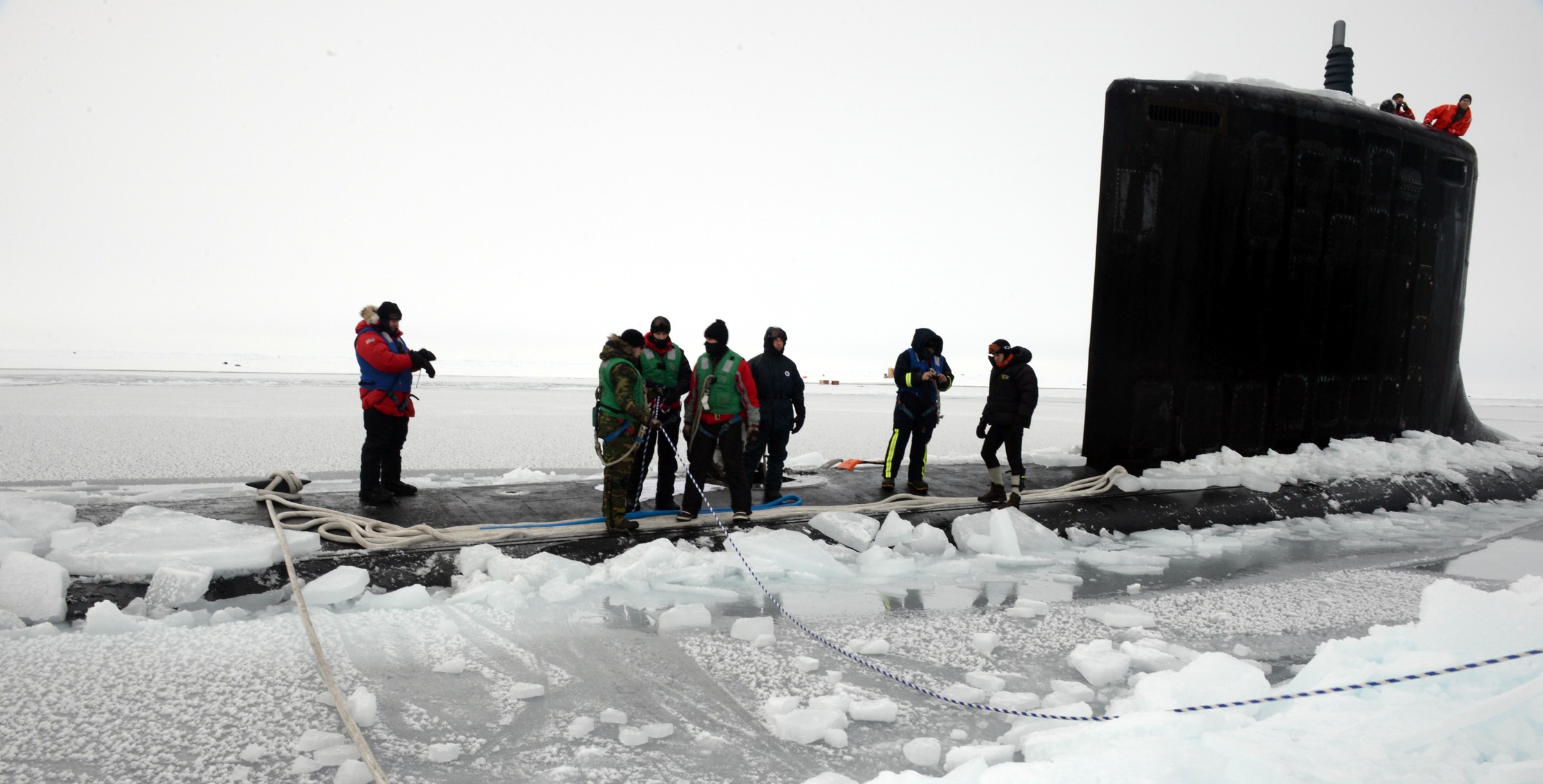 ssn-779 uss new mexico virginia class attack submarine us navy icex-14 06