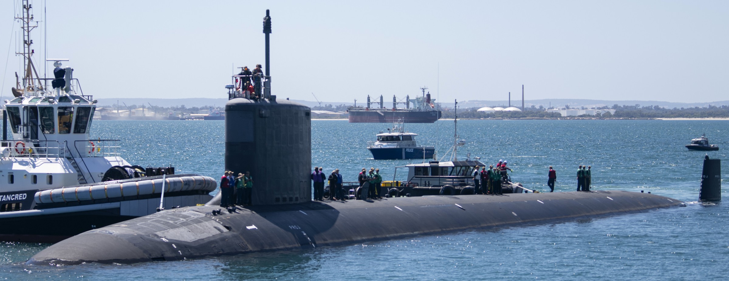 ssn-782 uss mississippi virginia class attack submarine arriving hmas stirling perth australia 48