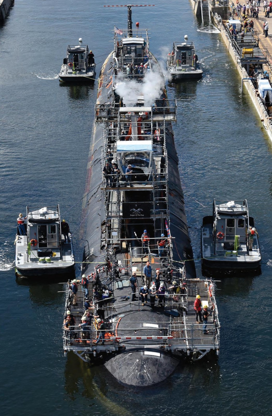 ssn-784 uss north dakota virginia class attack submarine dry-dock portsmouth naval shipyard maine 42