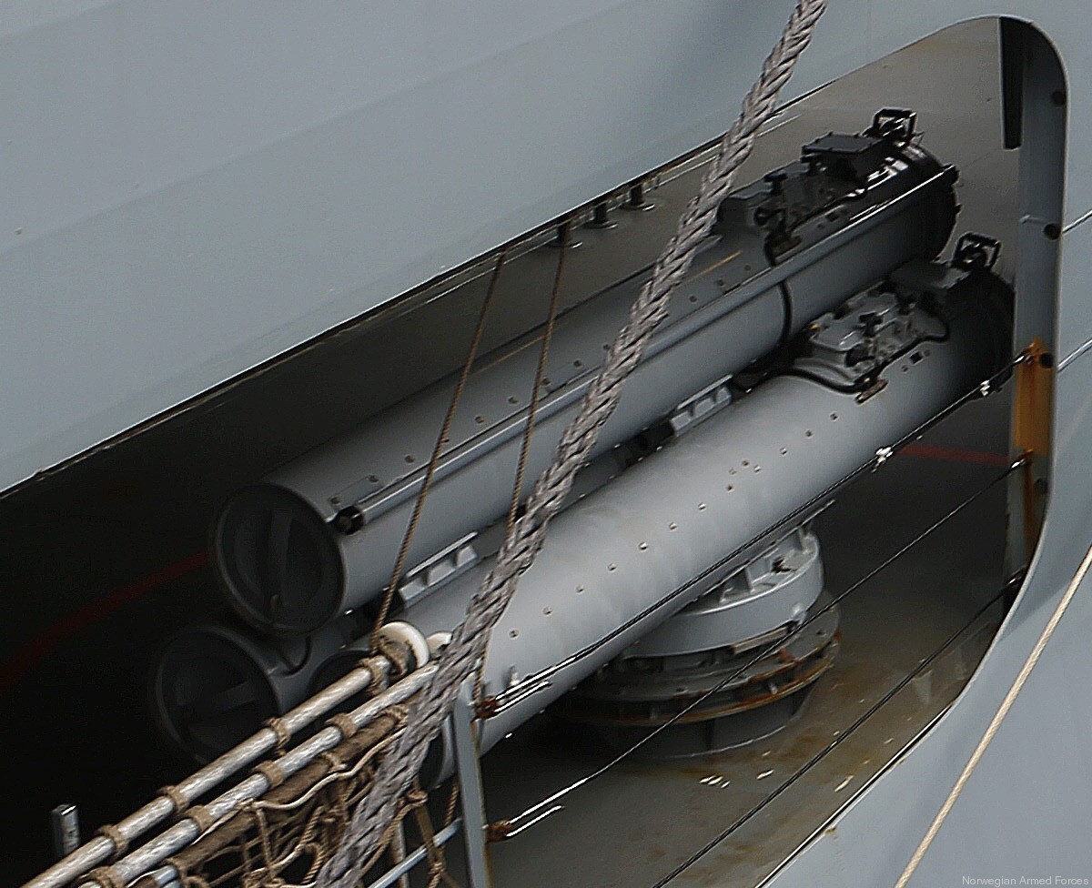 B515/3 ILAS-3 Torpedo Tubes Surface Vessel WASS Leonardo