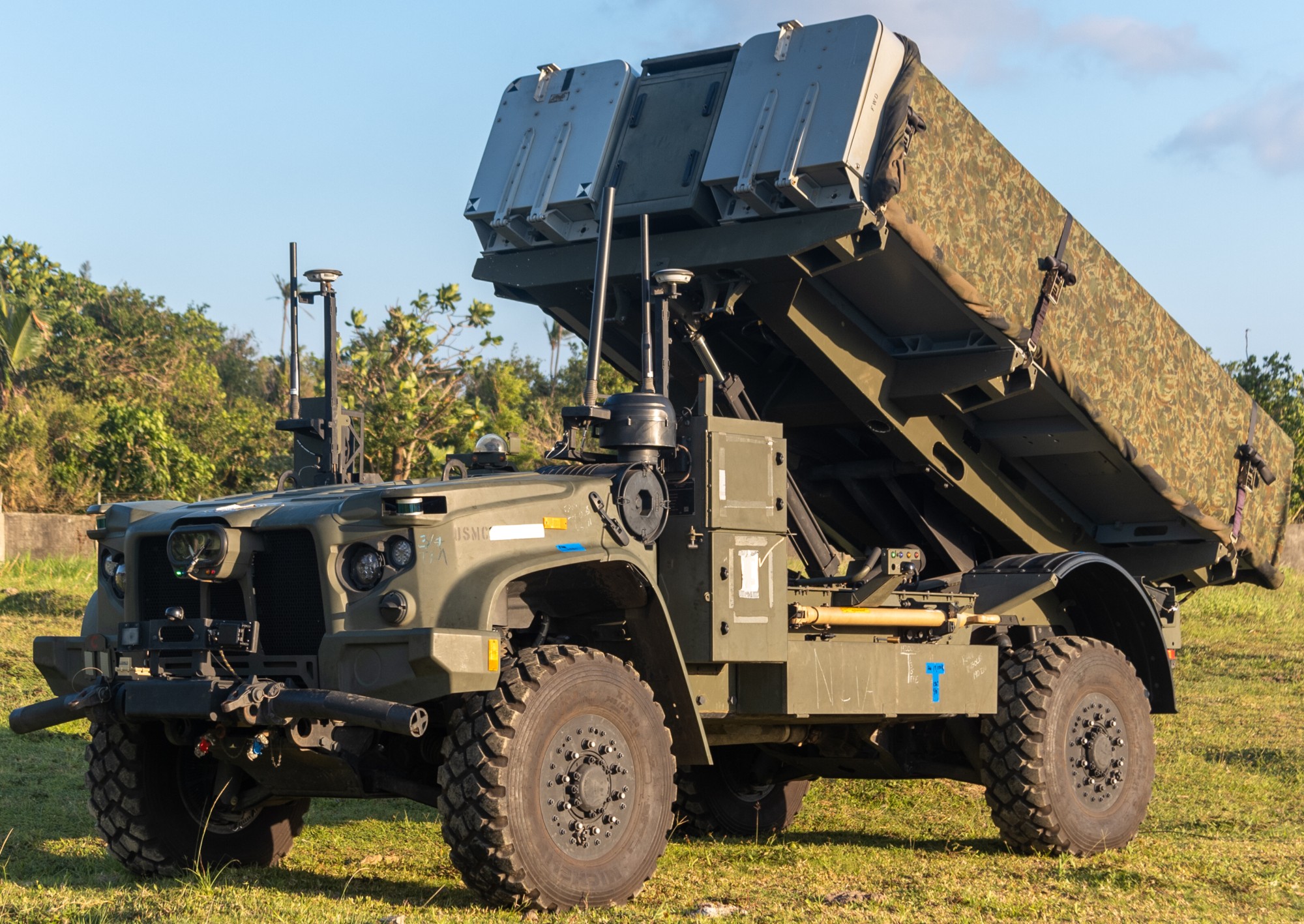 navy marine corps nmesis naval strike missile nsm coastal defence system kongsberg raytheon rogue vehicle oshkosh 07